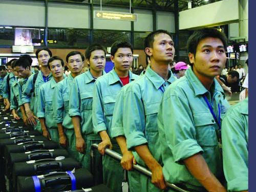 Hỗ trợ người đi xuất khẩu lao động