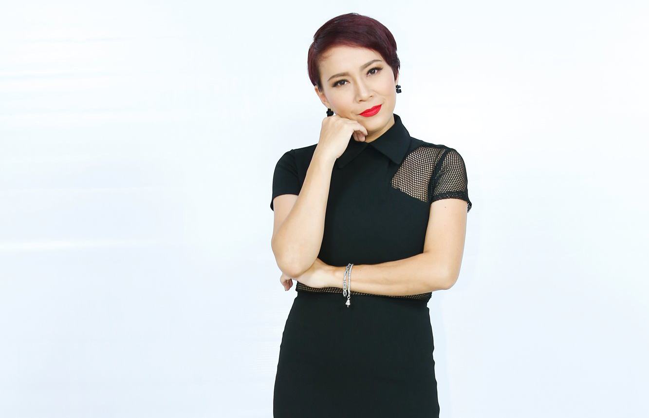 "Sầu nữ" Hương Giang: "Không cần phải trải qua nhiều khổ đau mới hát được nhạc buồn"