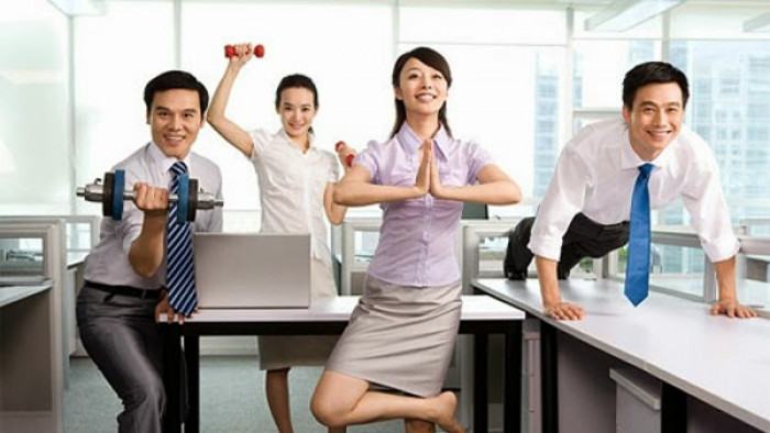 Bài tập thể dục giảm mệt mỏi ngay tại bàn làm việc