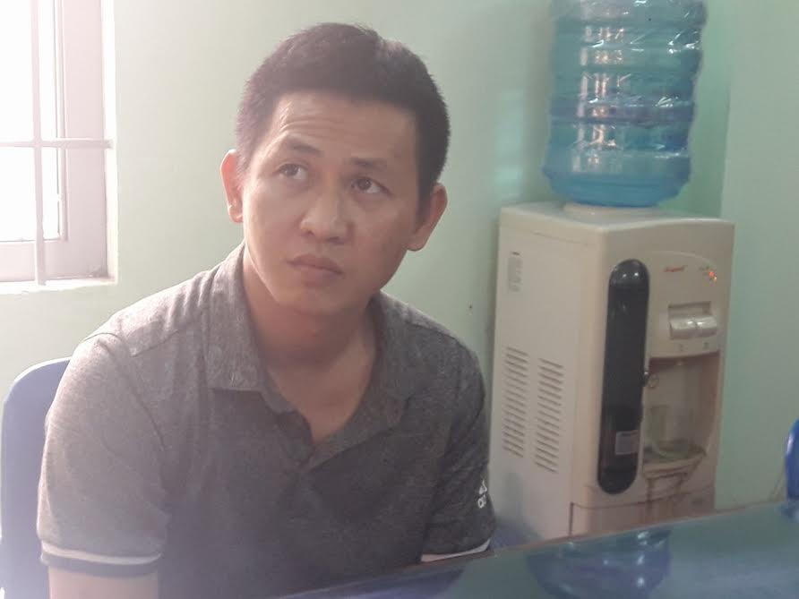
Nguyễn Ho&agrave;i Nam tại trụ sở c&ocirc;ng an
