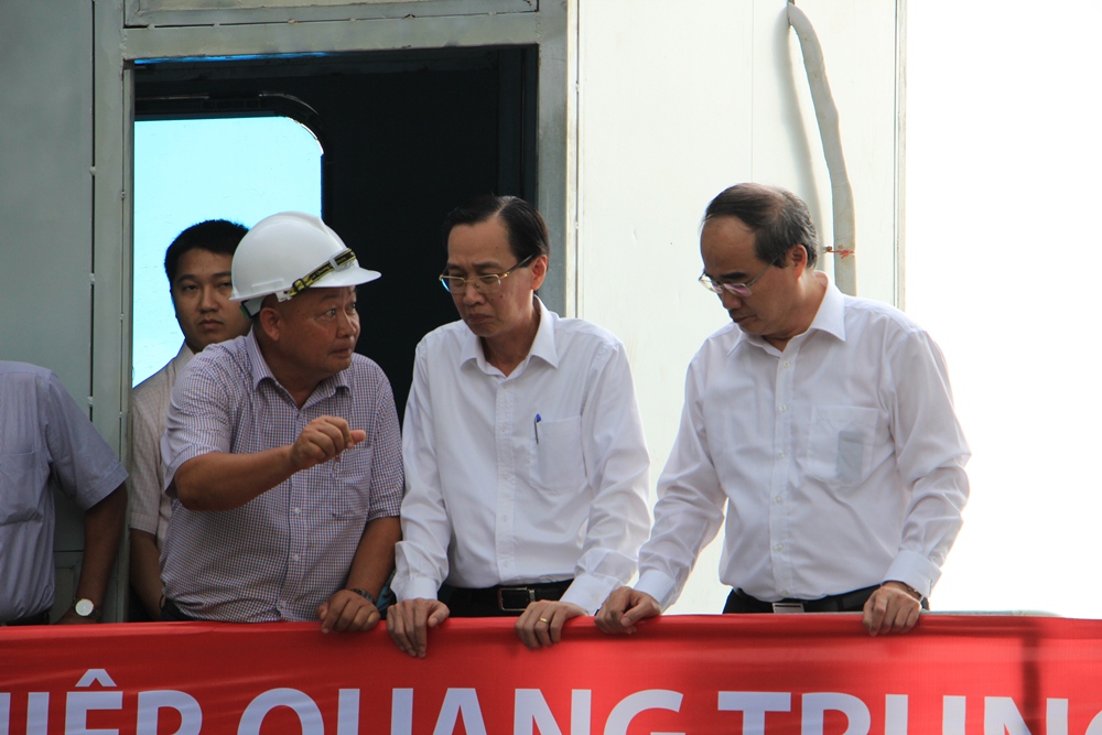 M&aacute;y bơm khủng tr&ecirc;n đường Nguyễn Hữu Cảnh: Cần thử th&ecirc;m 4 lần - Ảnh 3.