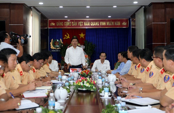 CSGT phải là hình ảnh đẹp trong mắt dân!