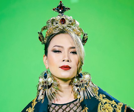 Mỹ Tâm đặt lại lời "Anh thì không" để tránh rắc rối