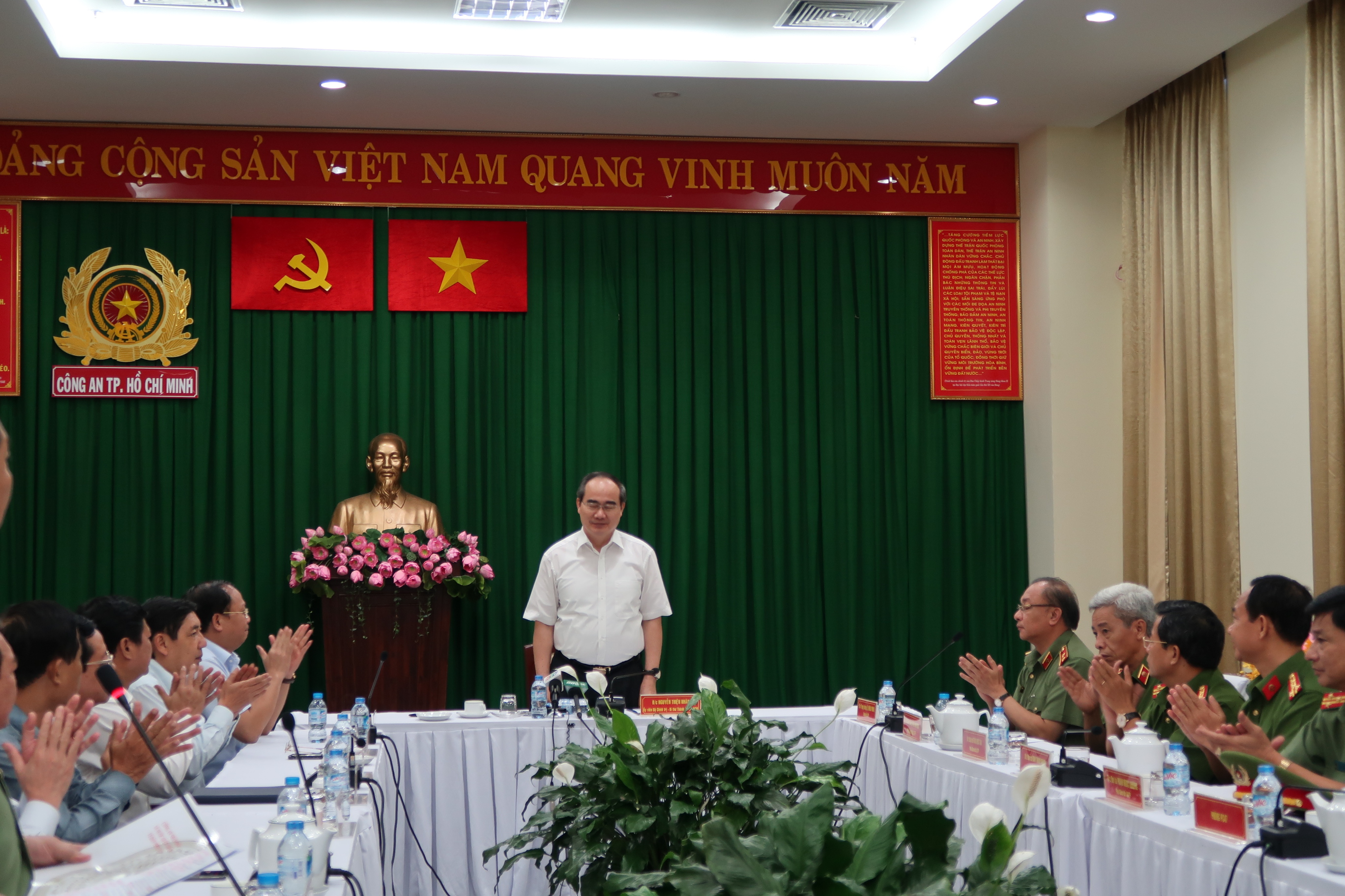 Thưởng nóng chuyên án phá "sào huyệt" ma túy cực lớn