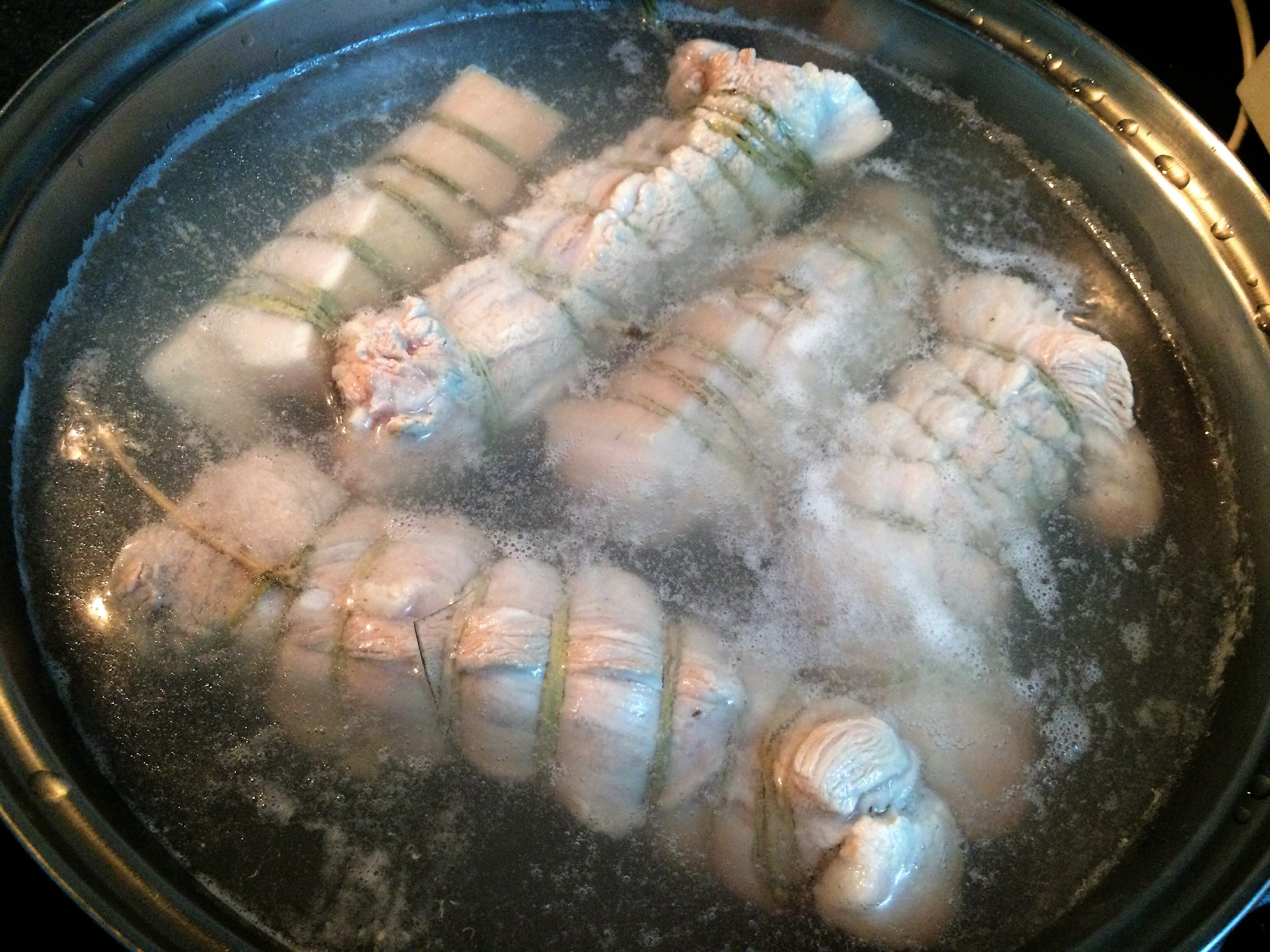 
Luộc thịt vừa ch&iacute;n tới
