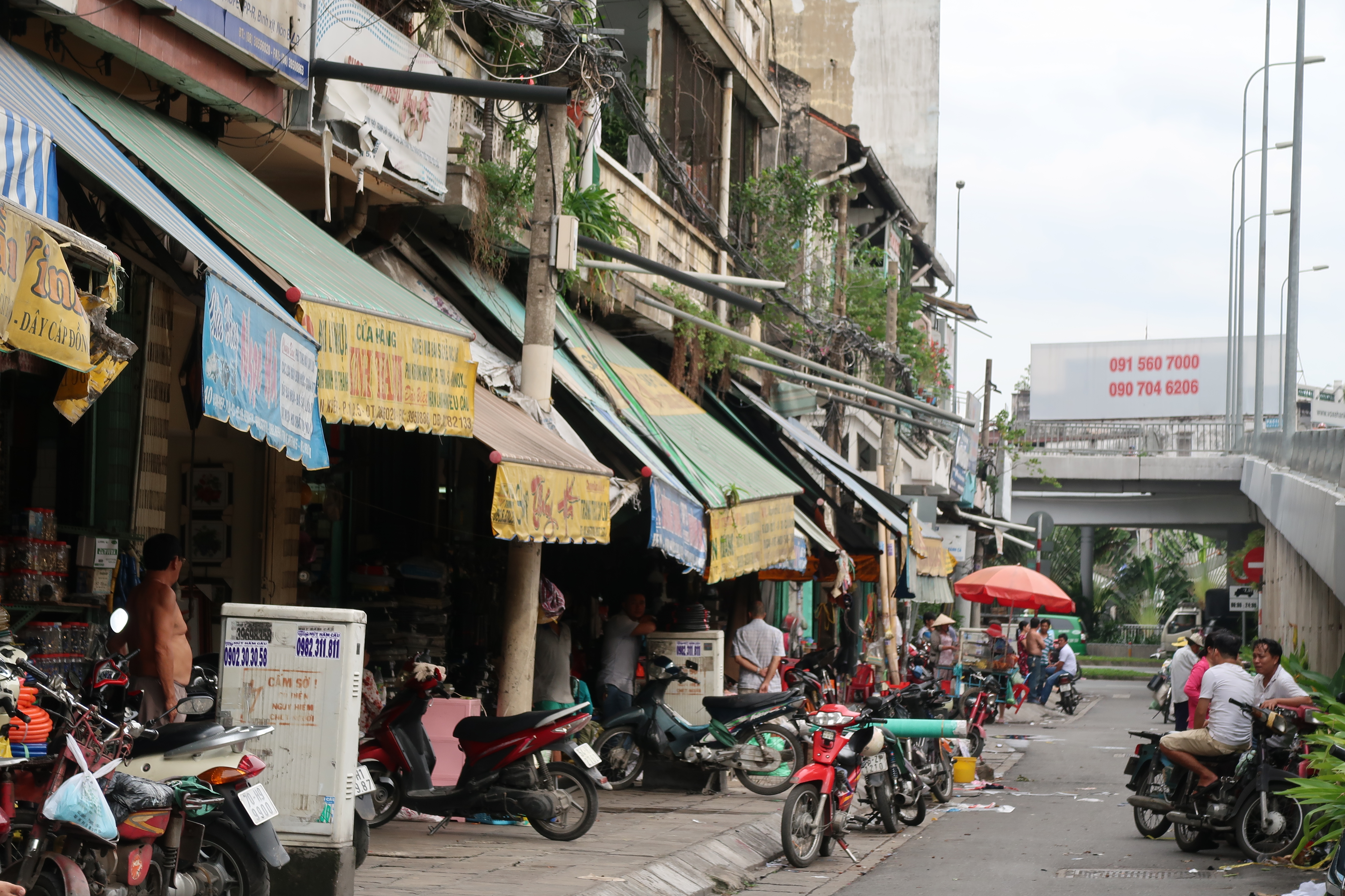 Lời khai kẻ chém chết bé trai 13 tuổi