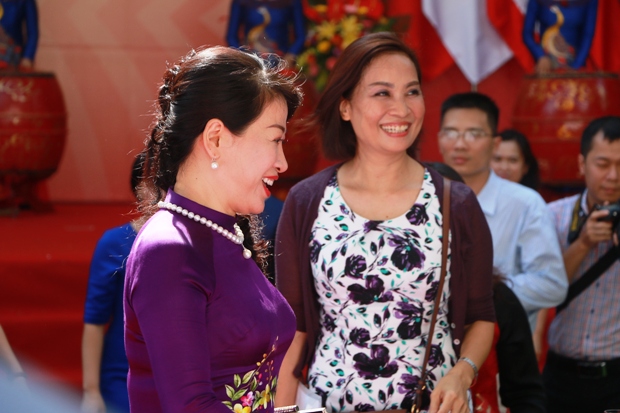 Cận cảnh Phu nh&acirc;n Thủ tướng dự Lễ hội v&agrave;ng ASEAN - Ảnh 6.