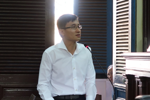 &Ocirc;ng Cao To&agrave;n Mỹ l&uacute;ng t&uacute;ng khi trả lời t&ograve;a - Ảnh 3.