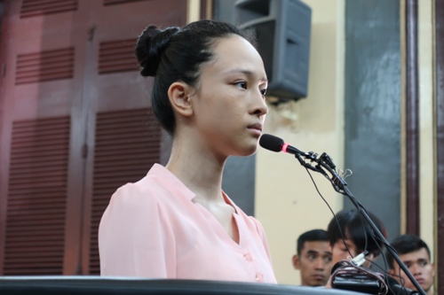 Diễn biến mới nhất phiên xử hoa hậu Phương Nga