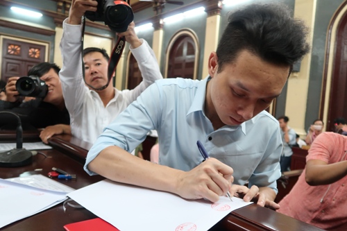 Vụ hoa hậu Phương Nga: Niêm phong chứng cứ đặc biệt - Ảnh 3.