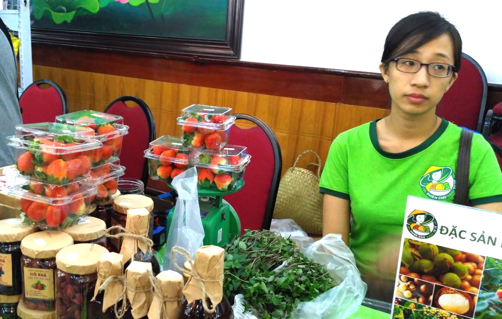 Sài Gòn có thêm chợ phiên cho ngày Tết