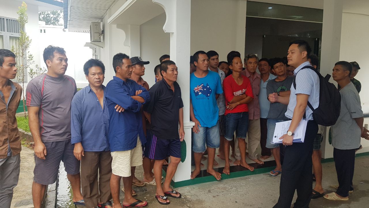 Đại sứ Việt Nam tại Indonesia kêu gọi 5 thuyền trưởng không tuyệt thực