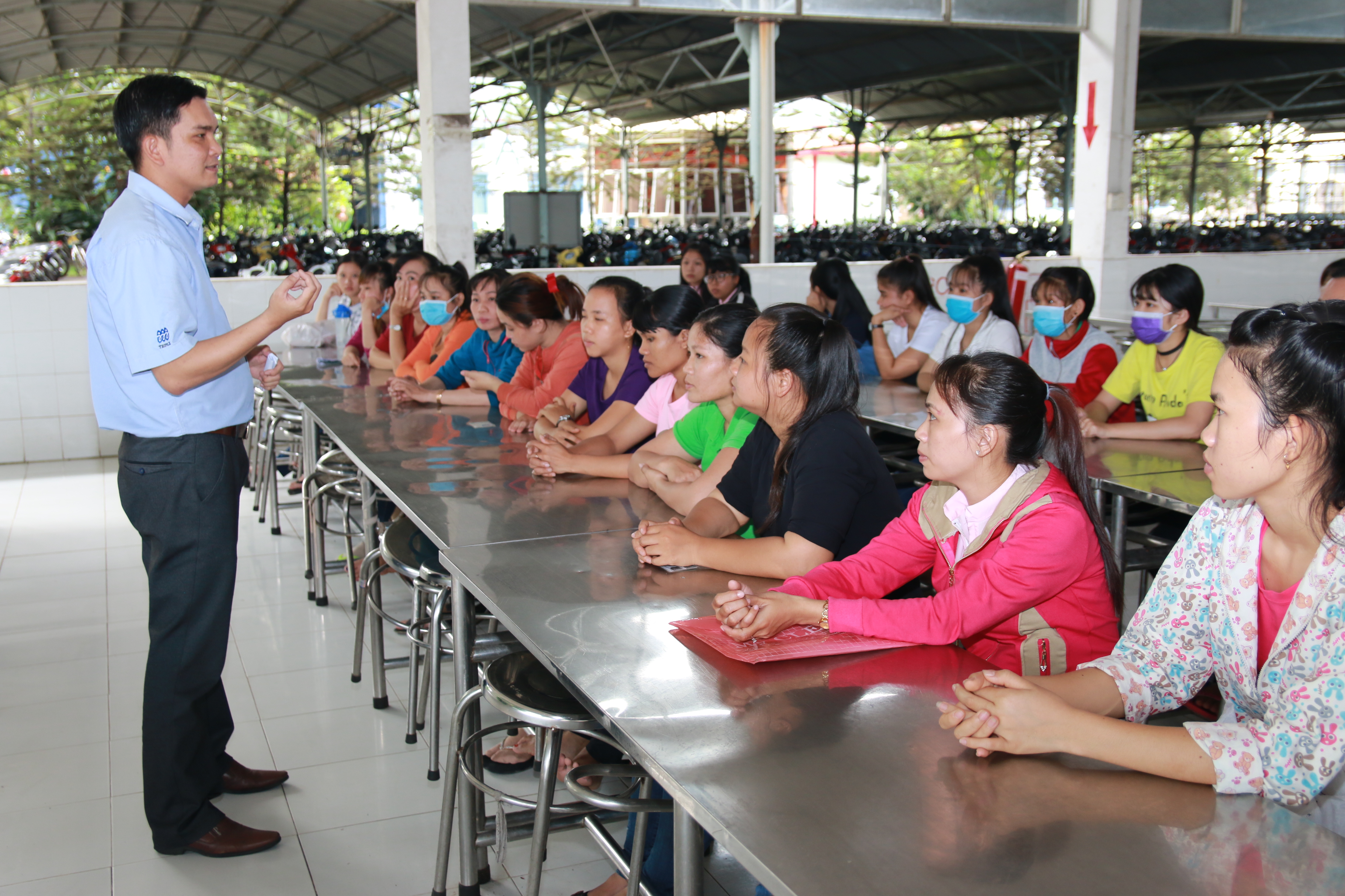 Không để kẻ xấu lôi kéo, lợi dụng
