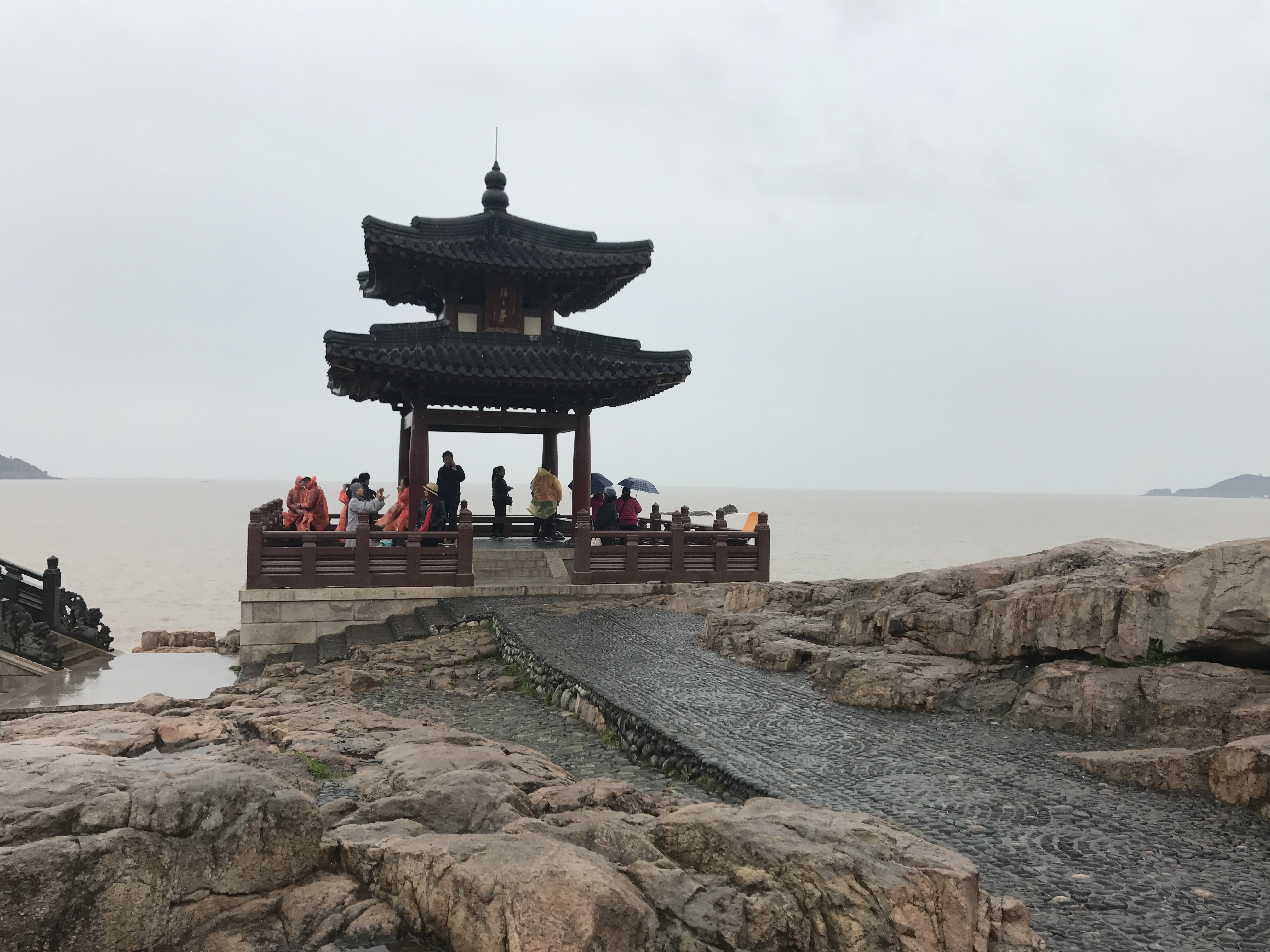 Thoát tục trên Phổ Đà Sơn