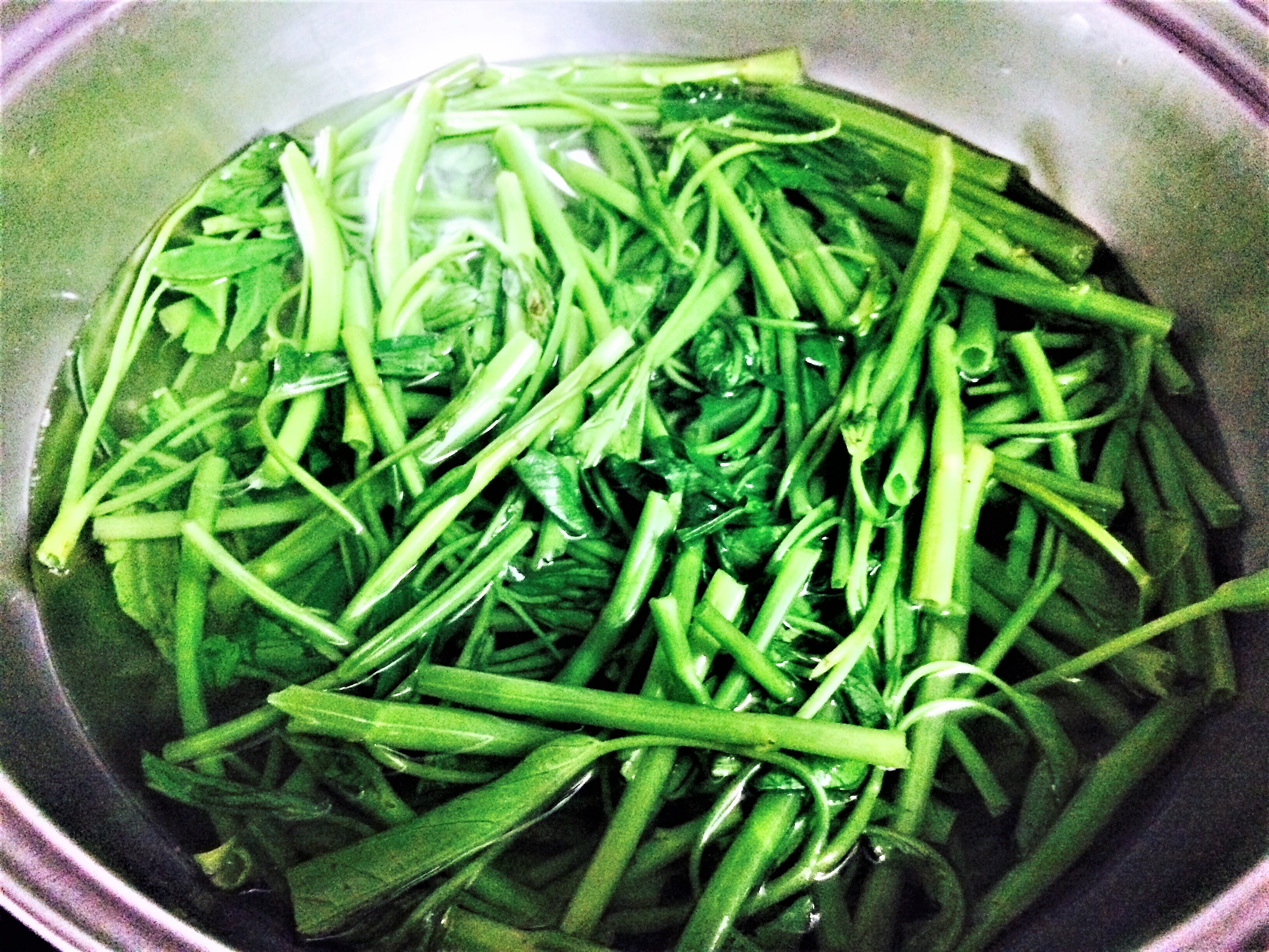 Rau muống xào chao ăn chay tuyệt vời! - Ảnh 5.