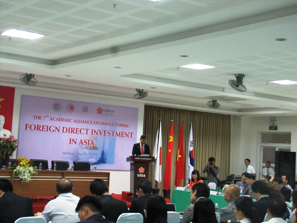 Đông Nam Á là khu vực dẫn đầu về tăng trưởng kinh tế bền vững - Ảnh 2.