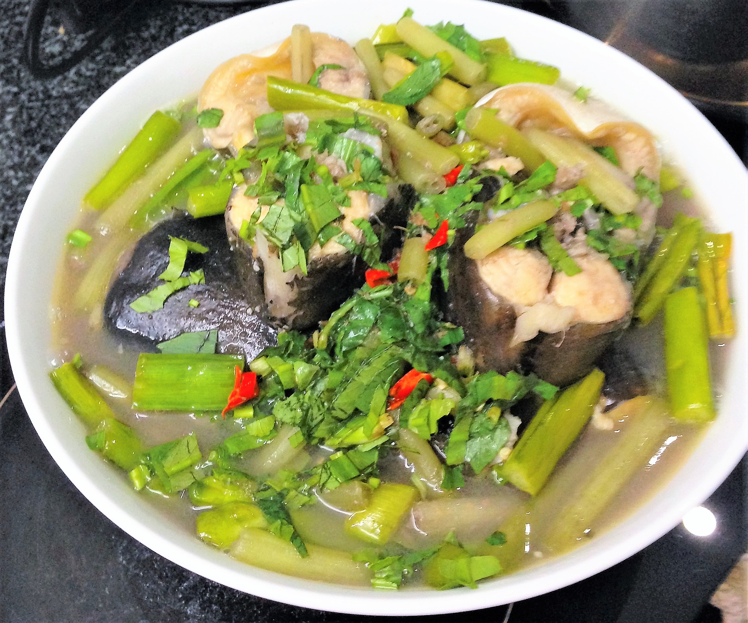 Giải nhiệt cùng canh chua cá tra