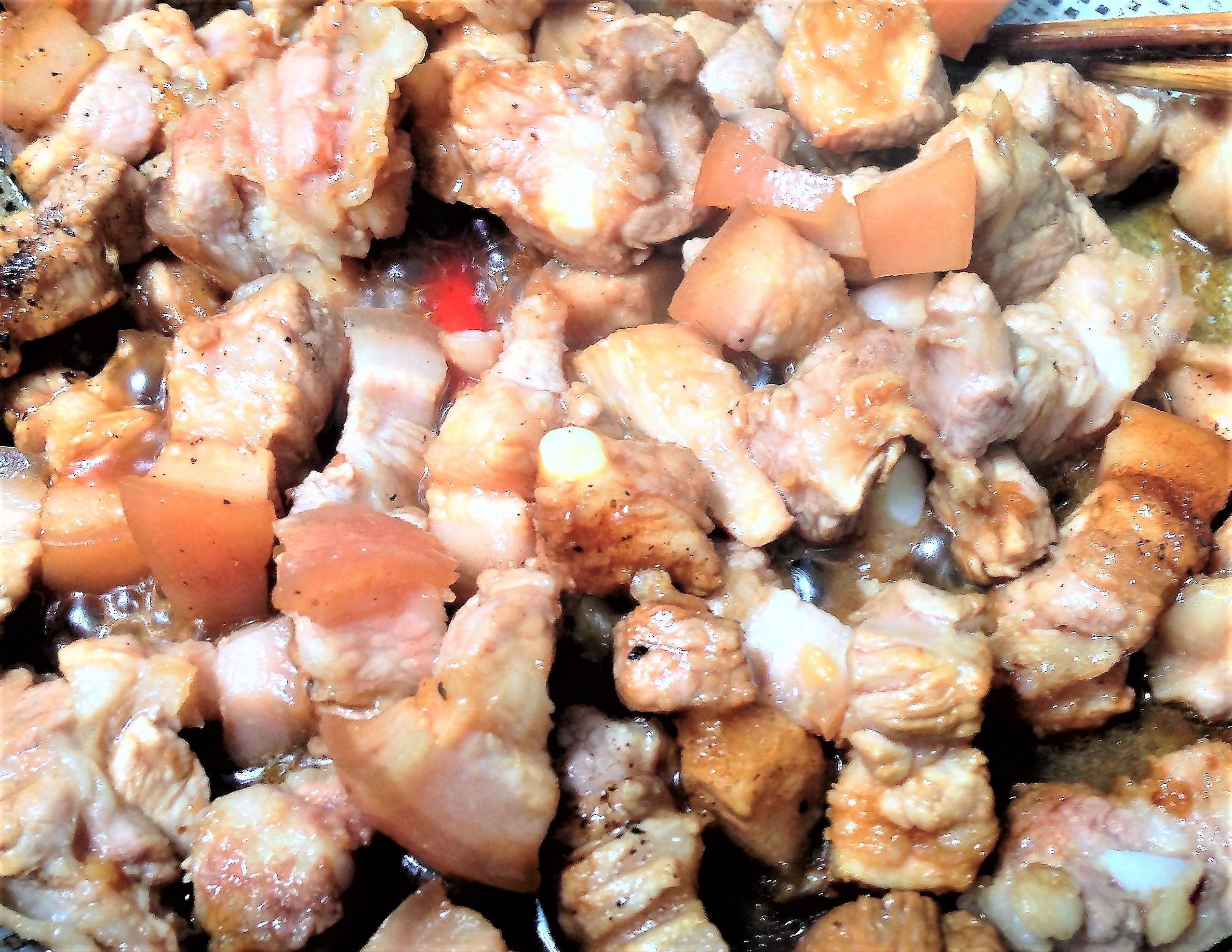 Đậm đ&agrave; thịt ba chỉ kho ti&ecirc;u - Ảnh 3.