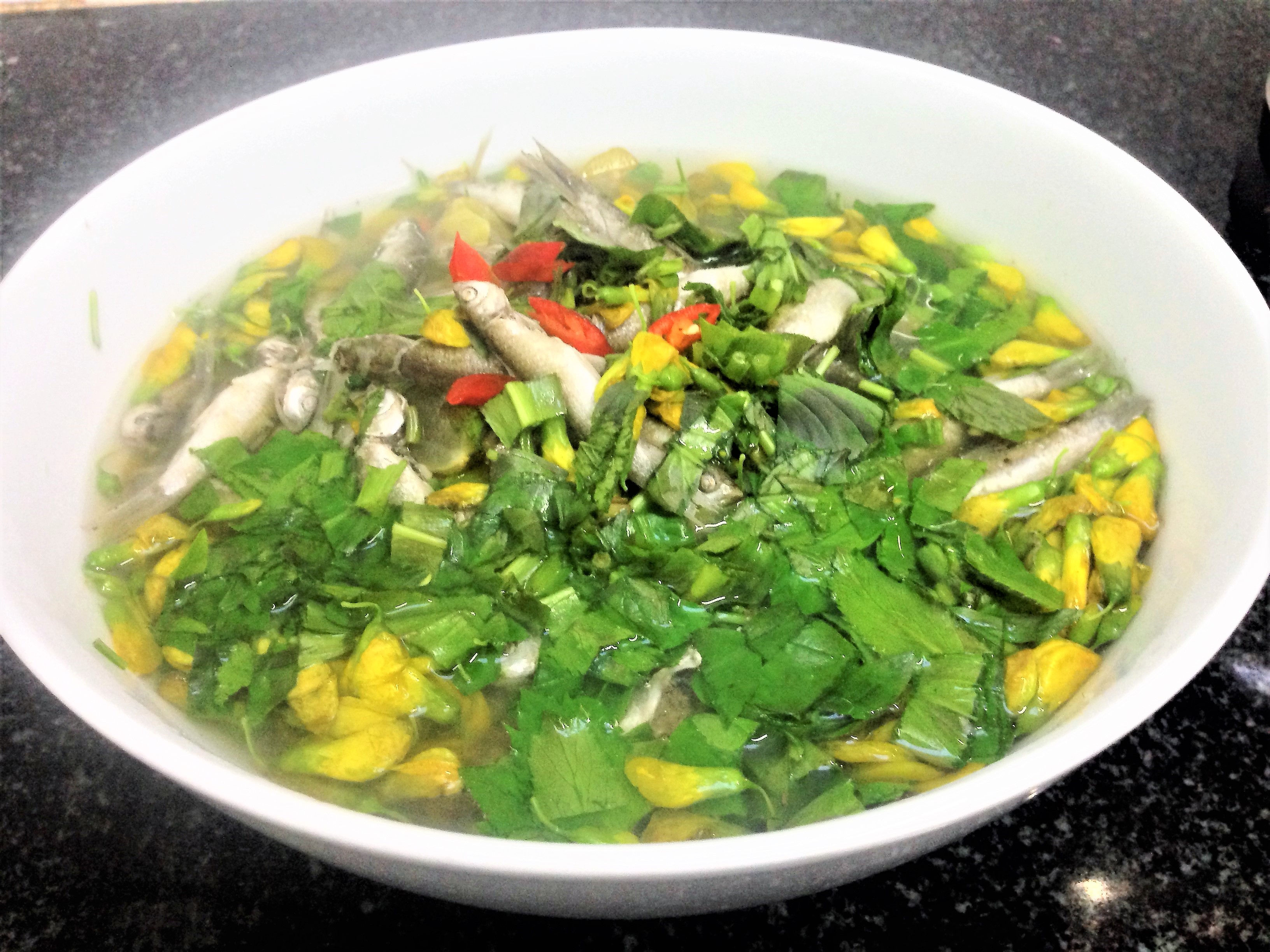 Canh chua cá linh bông điên điển: Đậm đà hương vị quê nhà