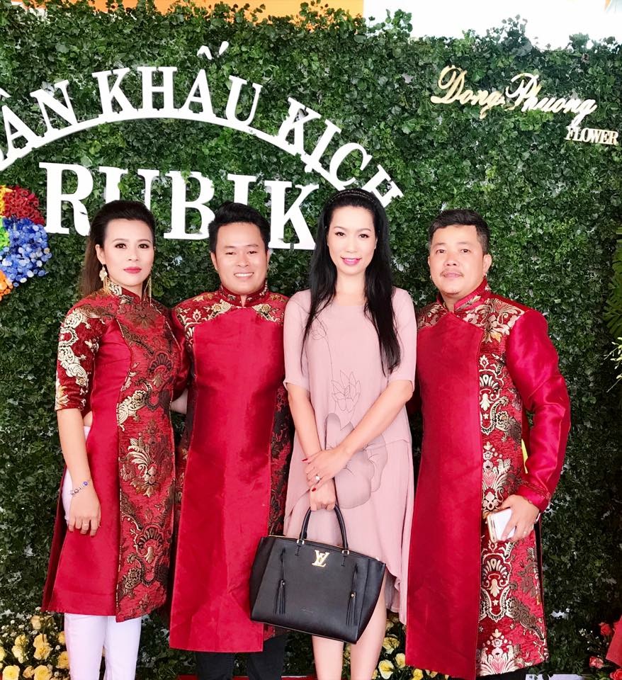 Đệ tử Hoài Linh mở thêm sân khấu kịch