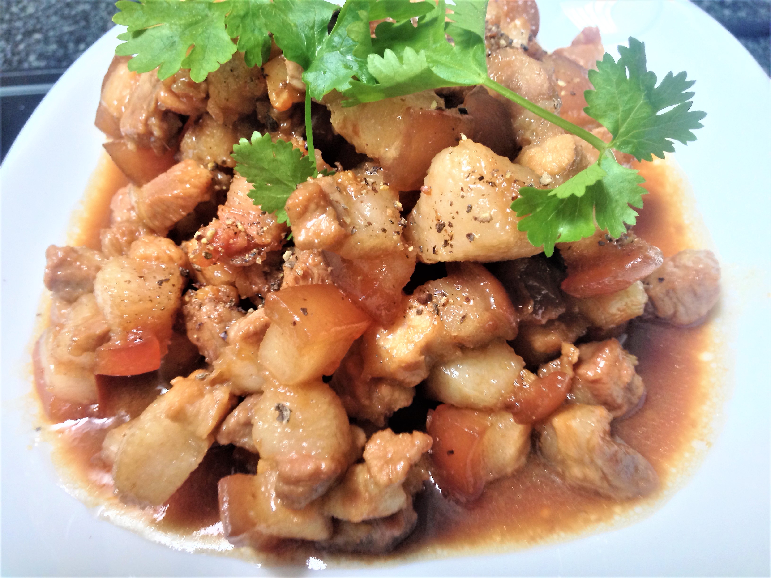 Đậm đà thịt ba chỉ kho tiêu