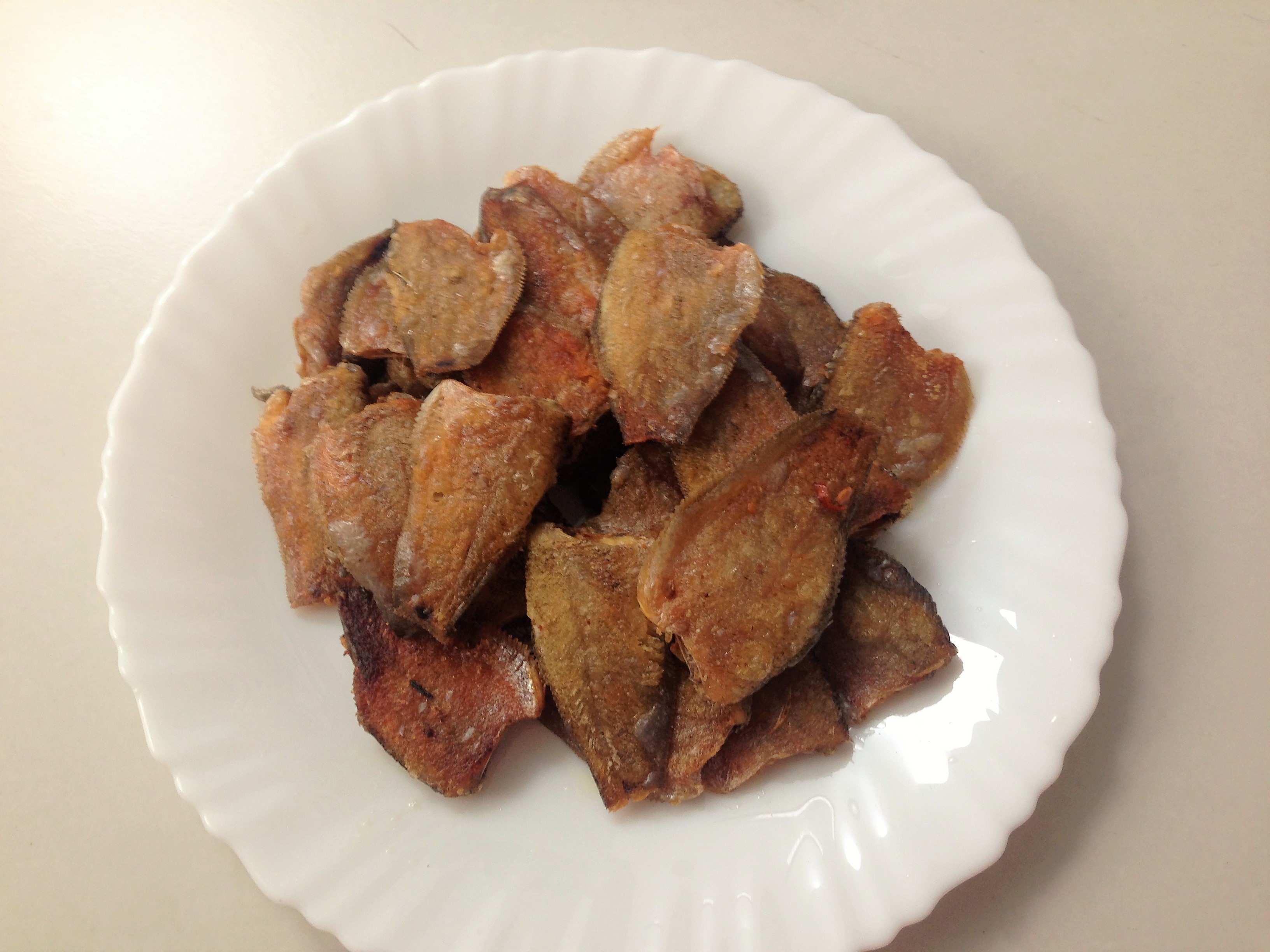 Cá sặc muối chiên giòn
