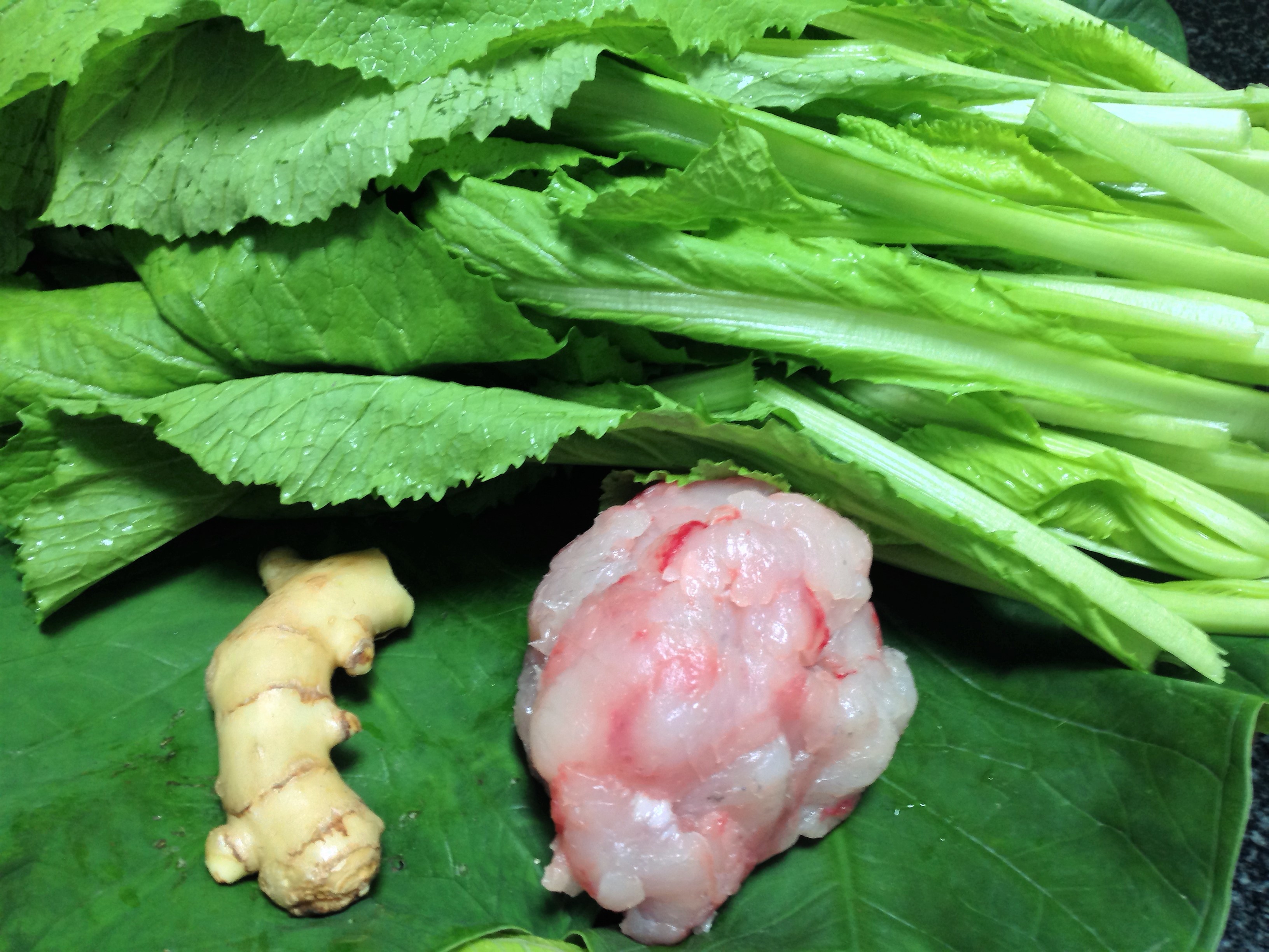 
Nguy&ecirc;n liệu cho m&oacute;n canh cải xanh nấu c&ugrave;ng c&aacute; th&aacute;c l&aacute;c
