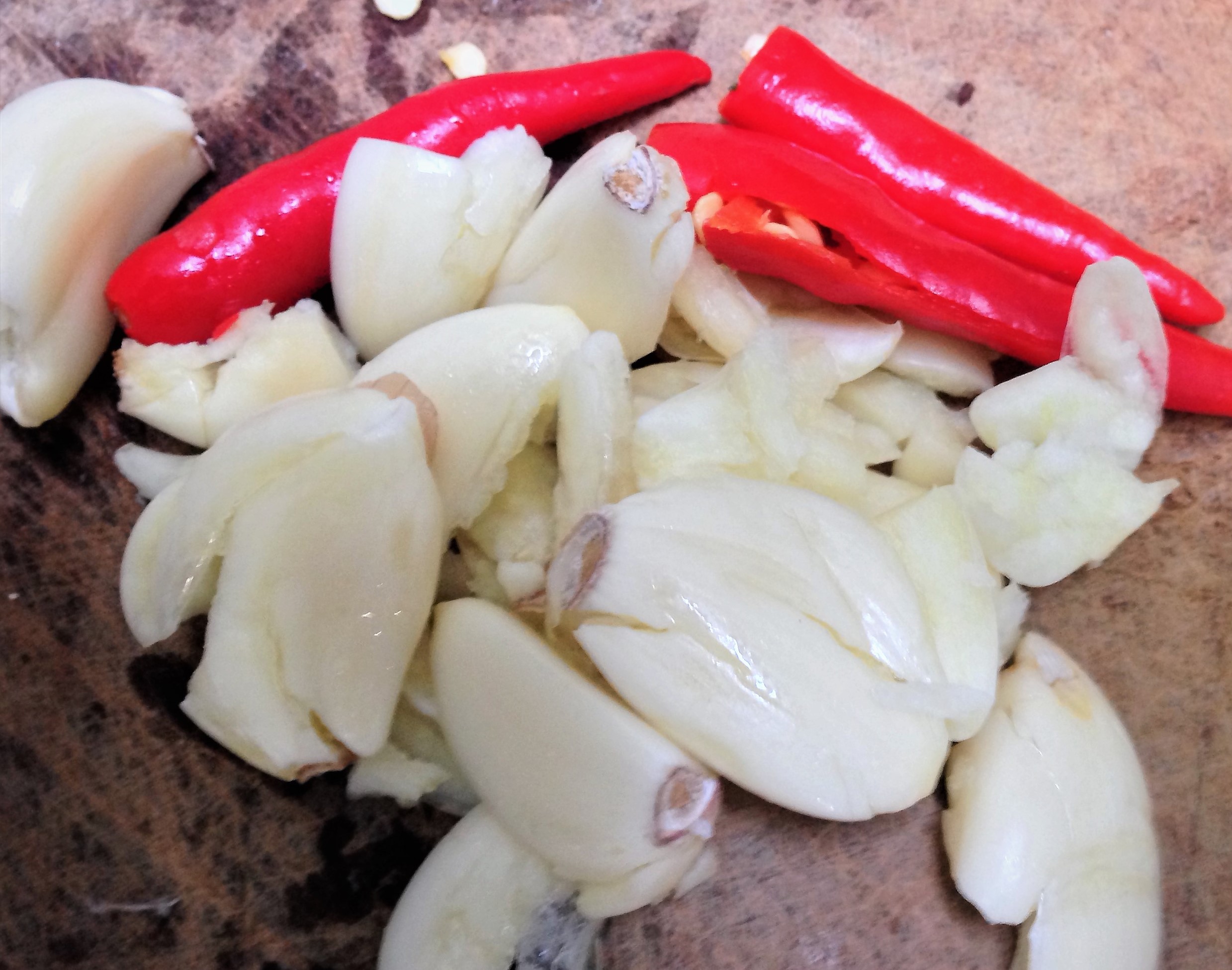 
Tỏi, ớt đập giập
