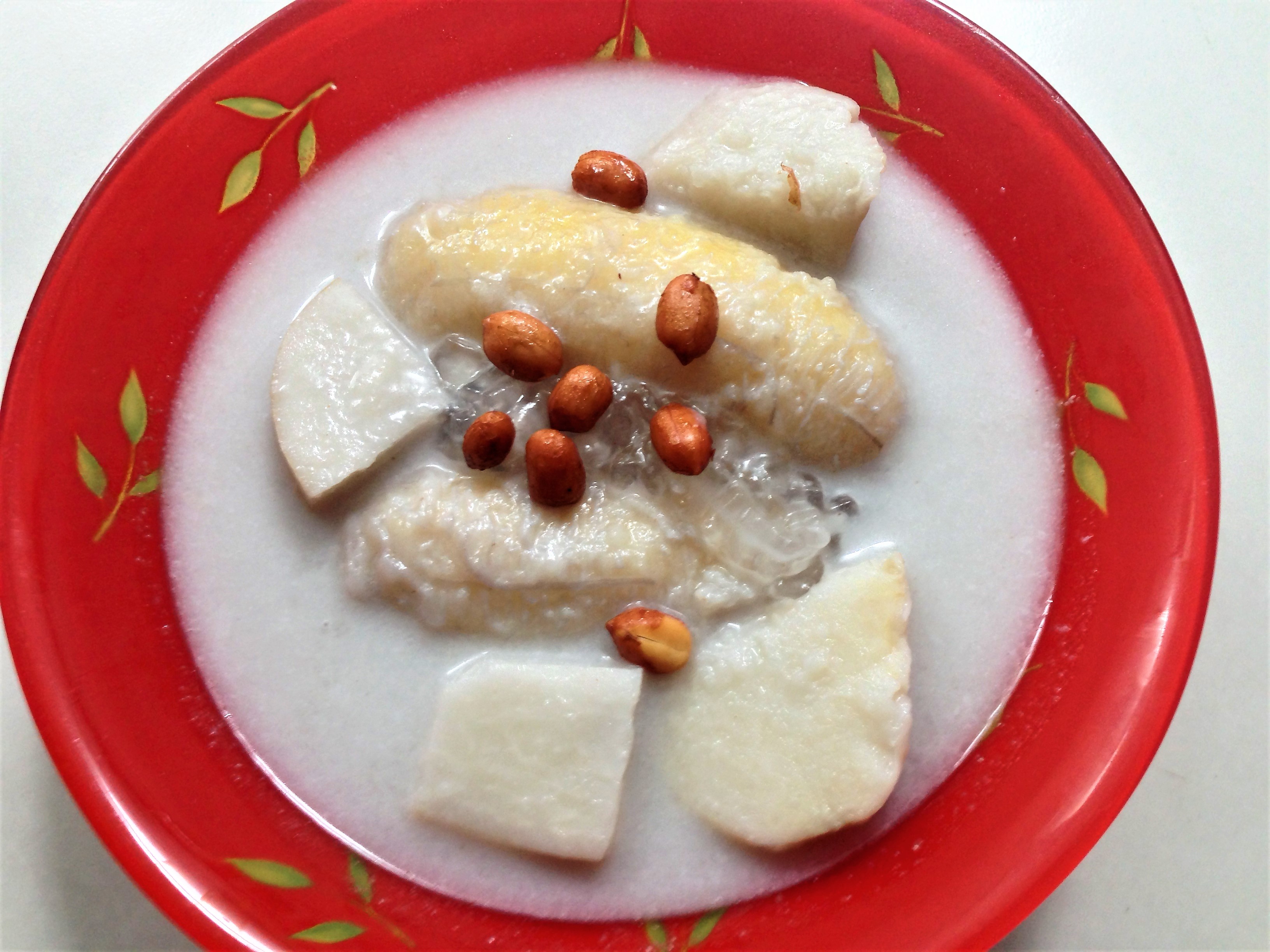 
Ch&egrave; chuối chưng thơm ngon, b&eacute;o ngậy
