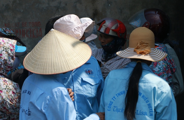 Cháy xưởng bánh kẹo ở Hà Nội, 8 người tử vong - Ảnh 11.