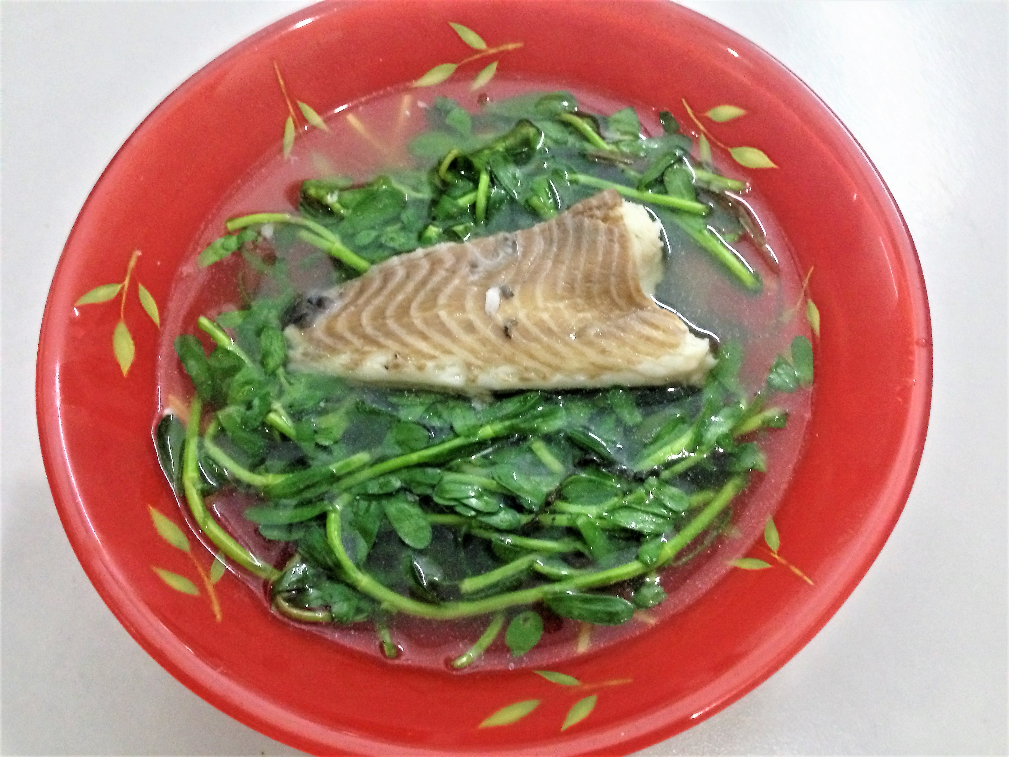 
Hay rau đắng nấu c&ugrave;ng c&aacute; l&oacute;c
