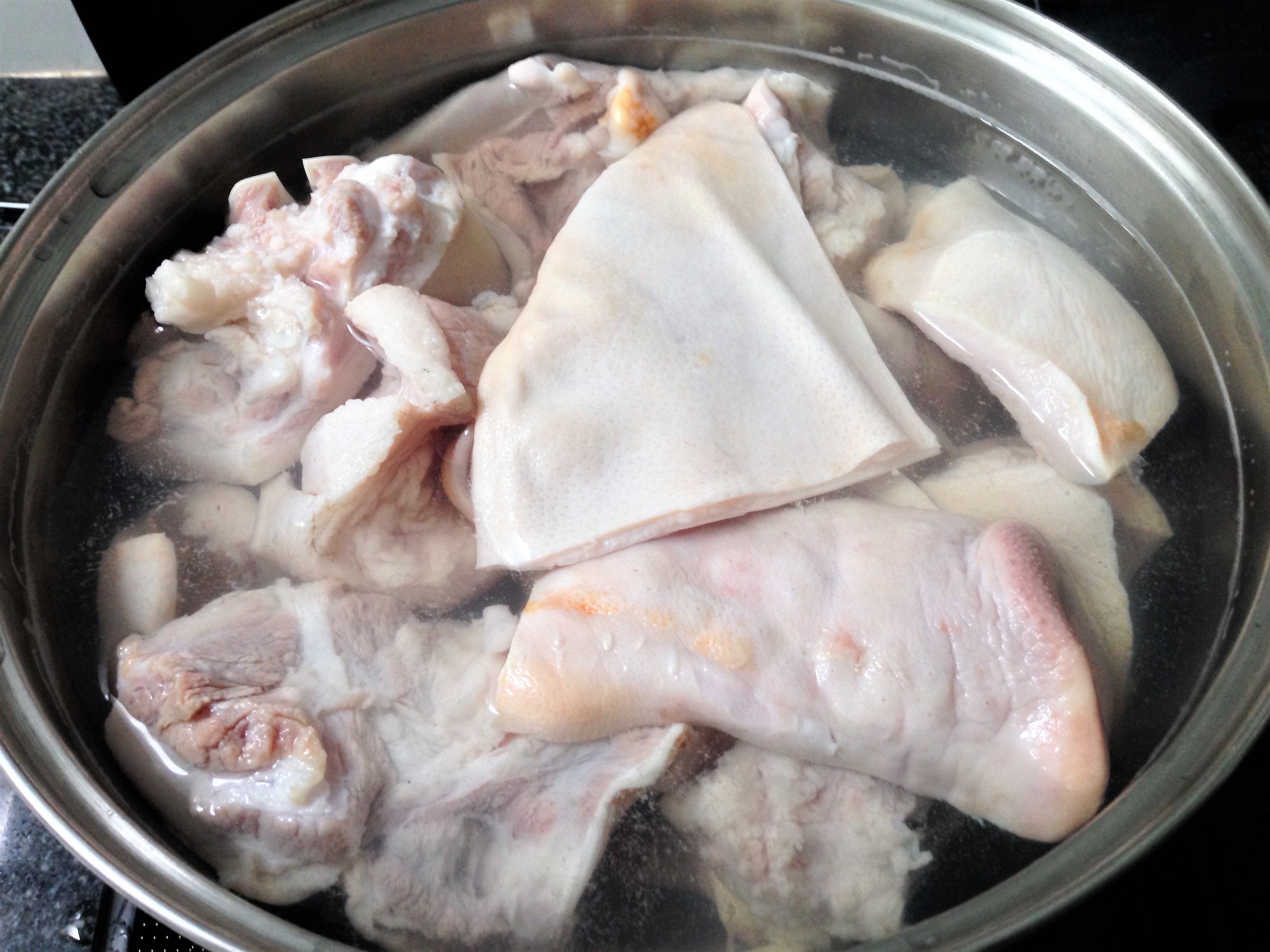 Phá lấu tai heo: Lai rai số dách! - Ảnh 4.