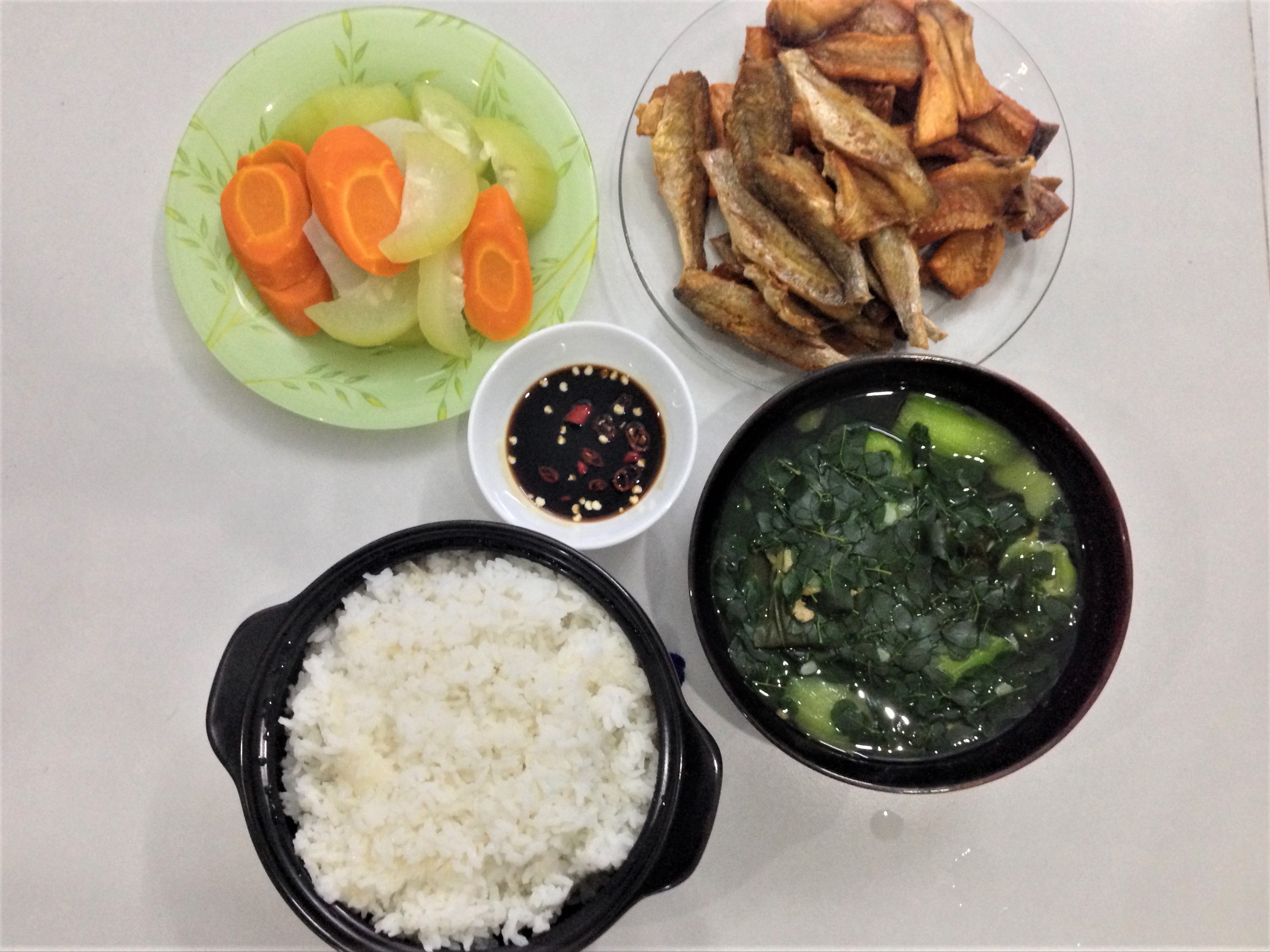 Đầm ấm những bữa cơm gia đình