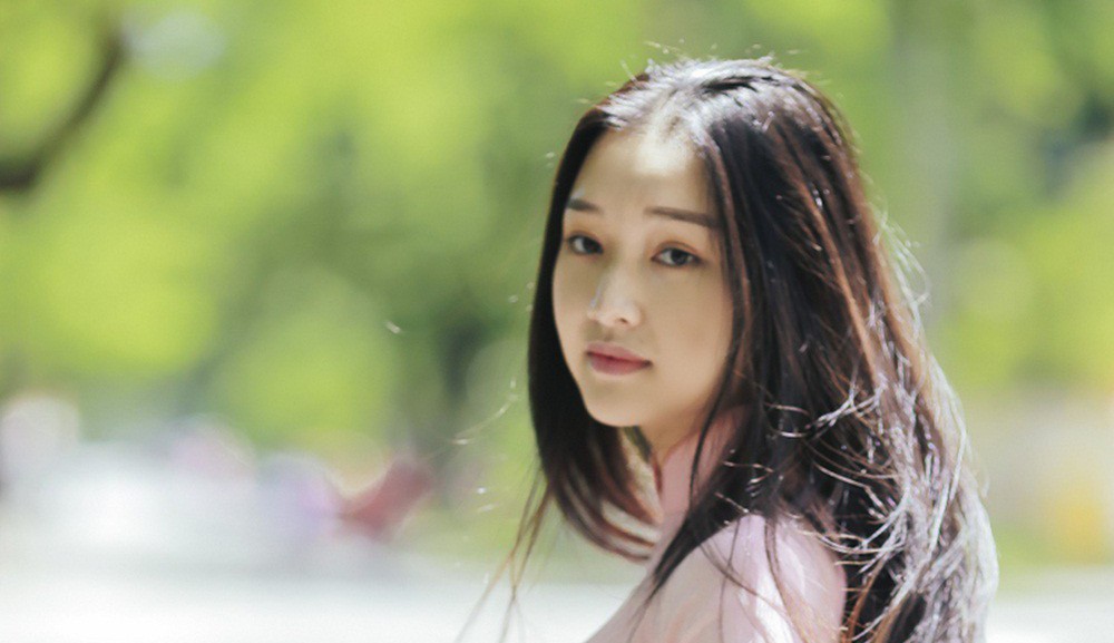 Vẻ đẹp ngọt ngào của "nàng thơ xứ Huế"