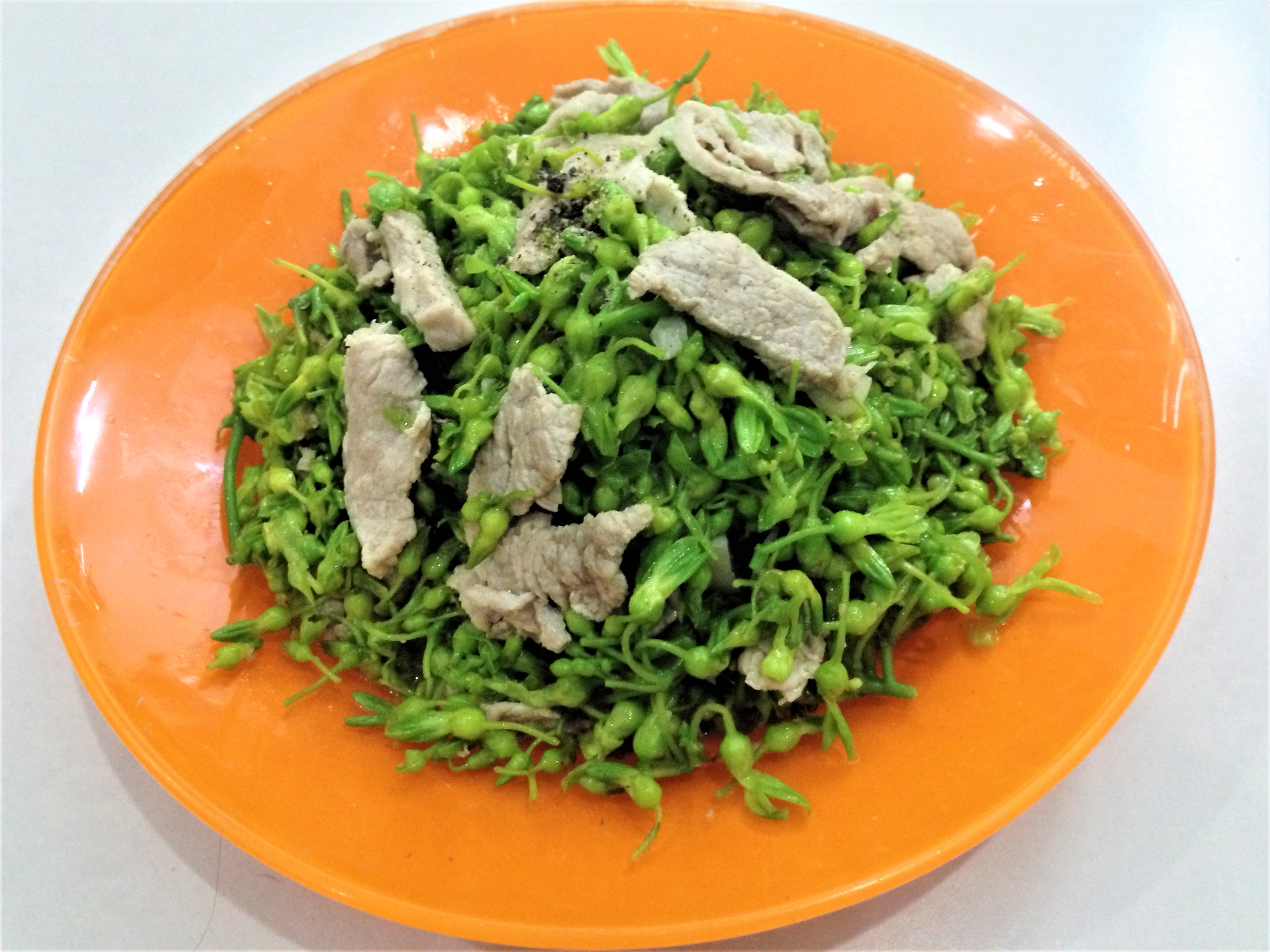 Ngon hết ý bông thiên lý xào thịt bò - Ảnh 6.