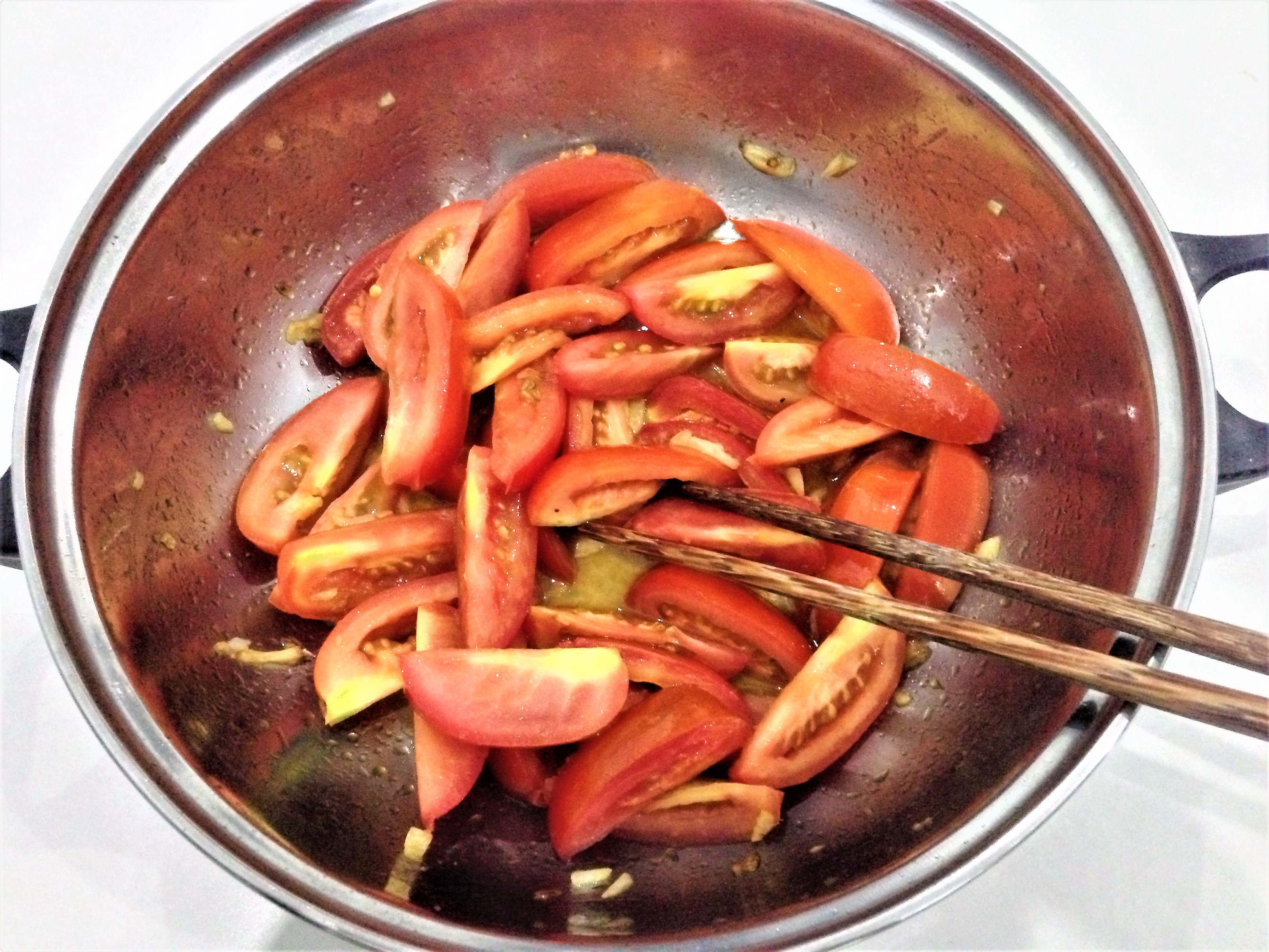Mộc mạc canh c&aacute; nục b&ocirc;ng nấu ng&oacute;t - Ảnh 6.