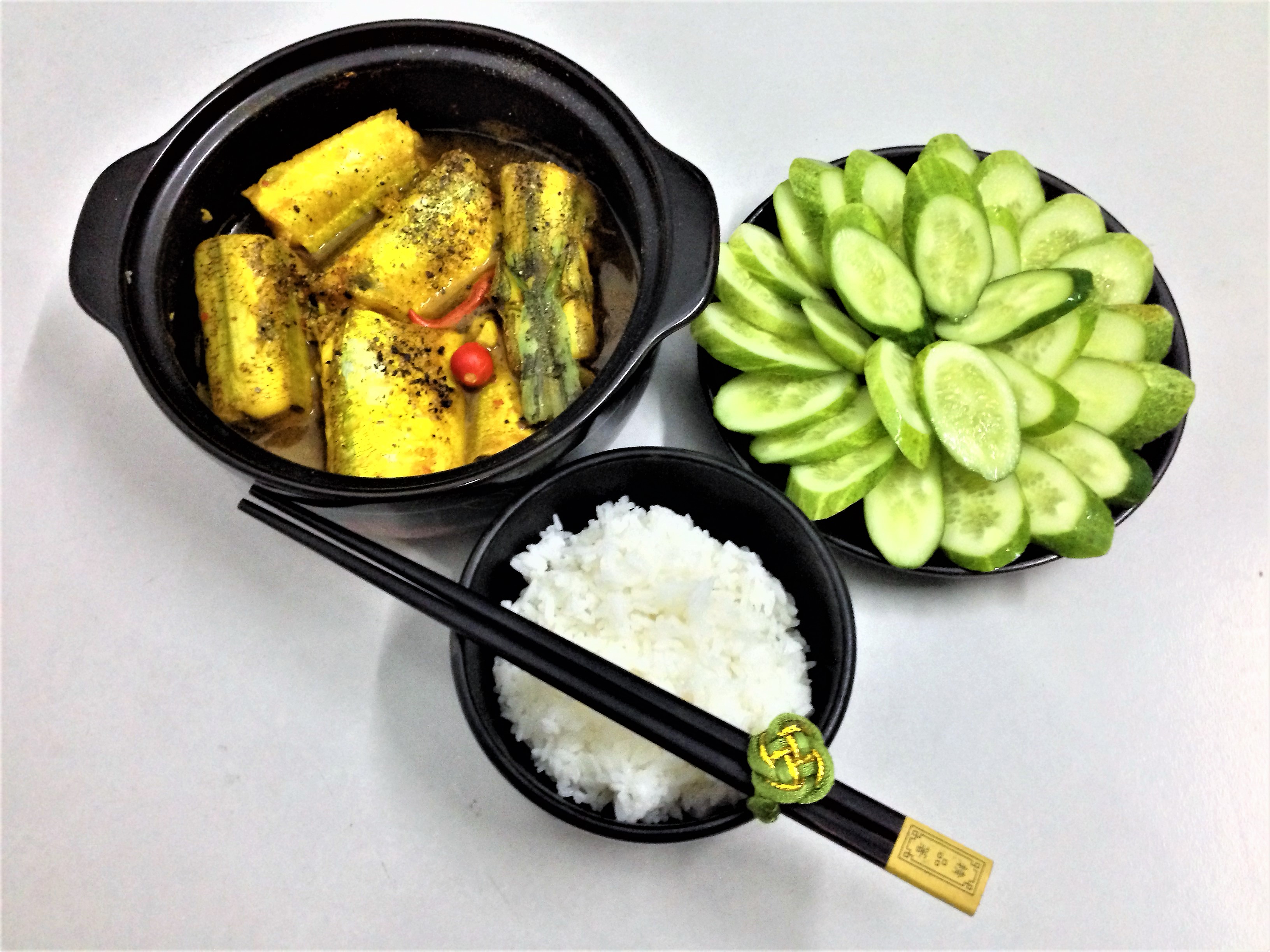 Ngon lắm ai ơi c&aacute; xương xanh kho nghệ - Ảnh 5.