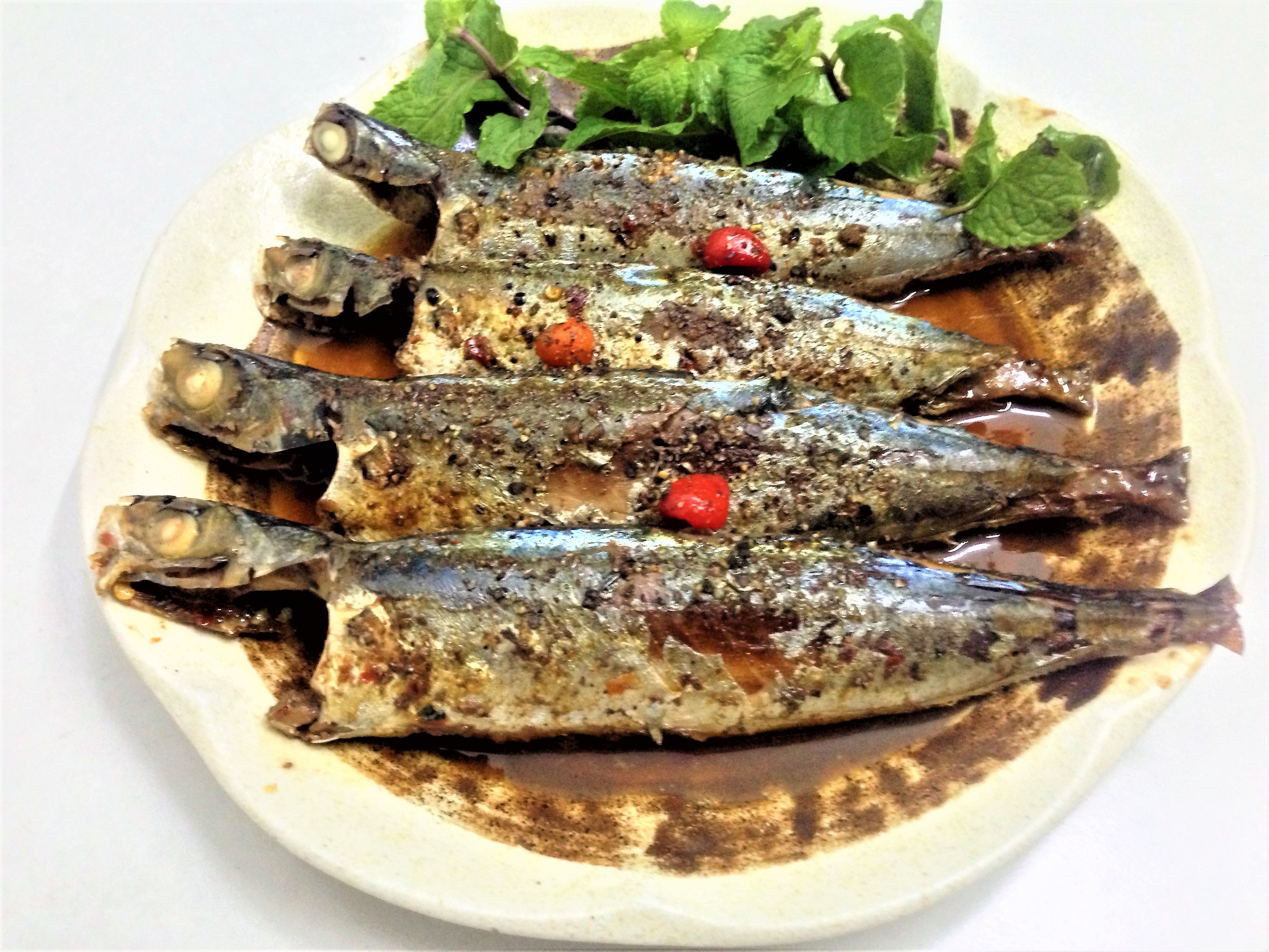 Đậm đ&agrave; c&aacute; nục kho ti&ecirc;u - Ảnh 1.