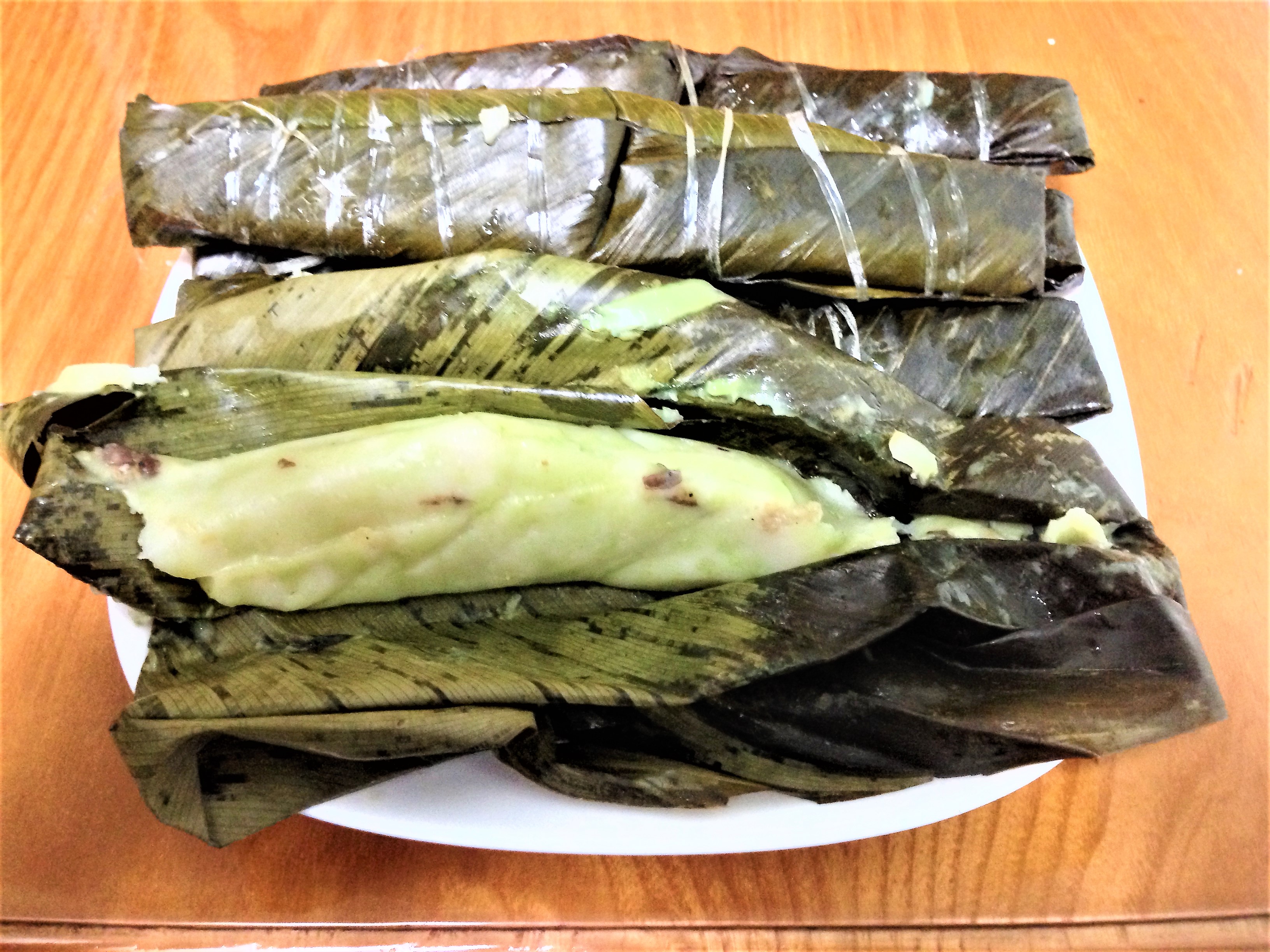 Về xứ Đoài ăn bánh răng bừa