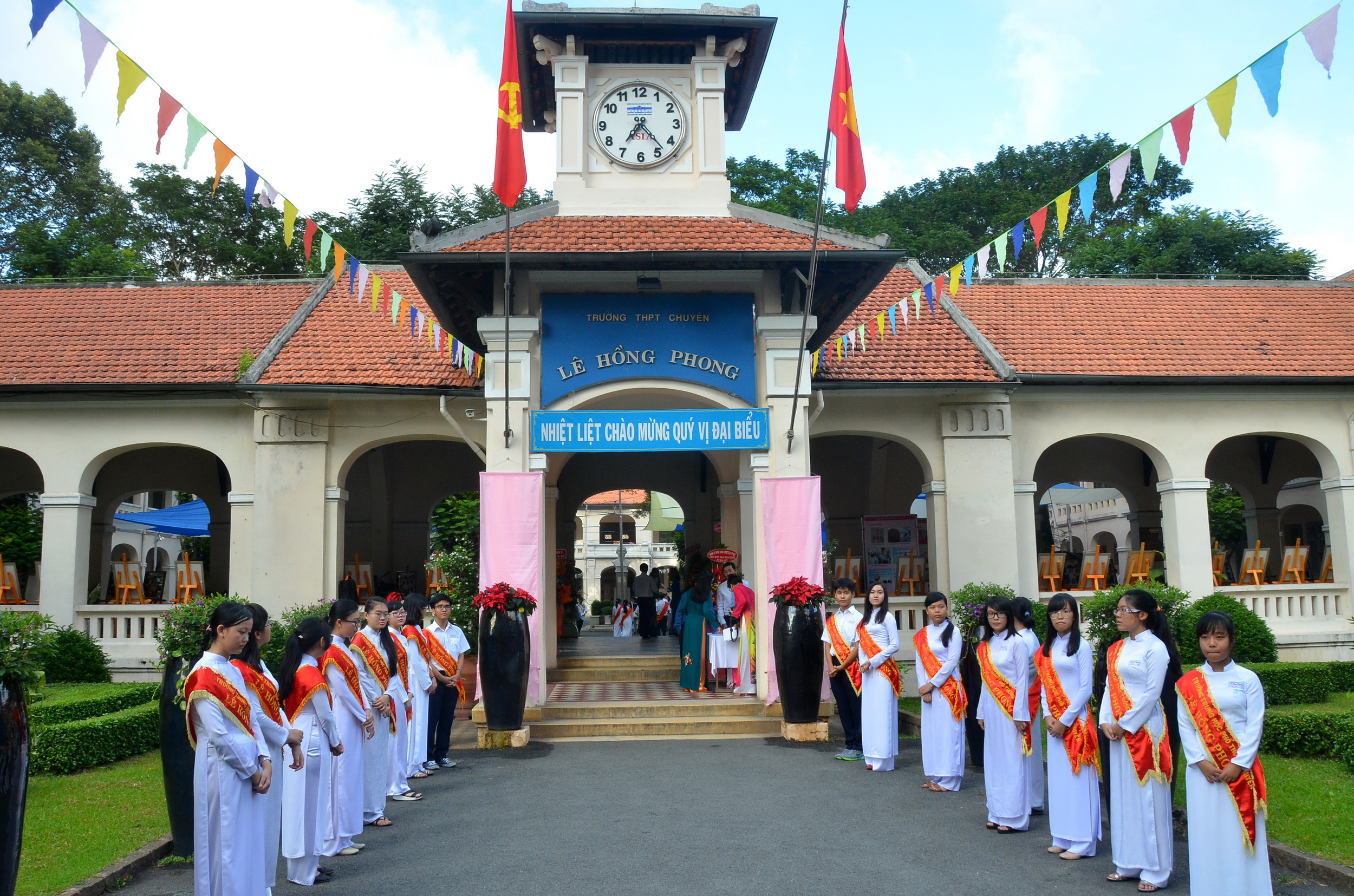Lê Hồng Phong – Ngôi trường của những ngôi sao