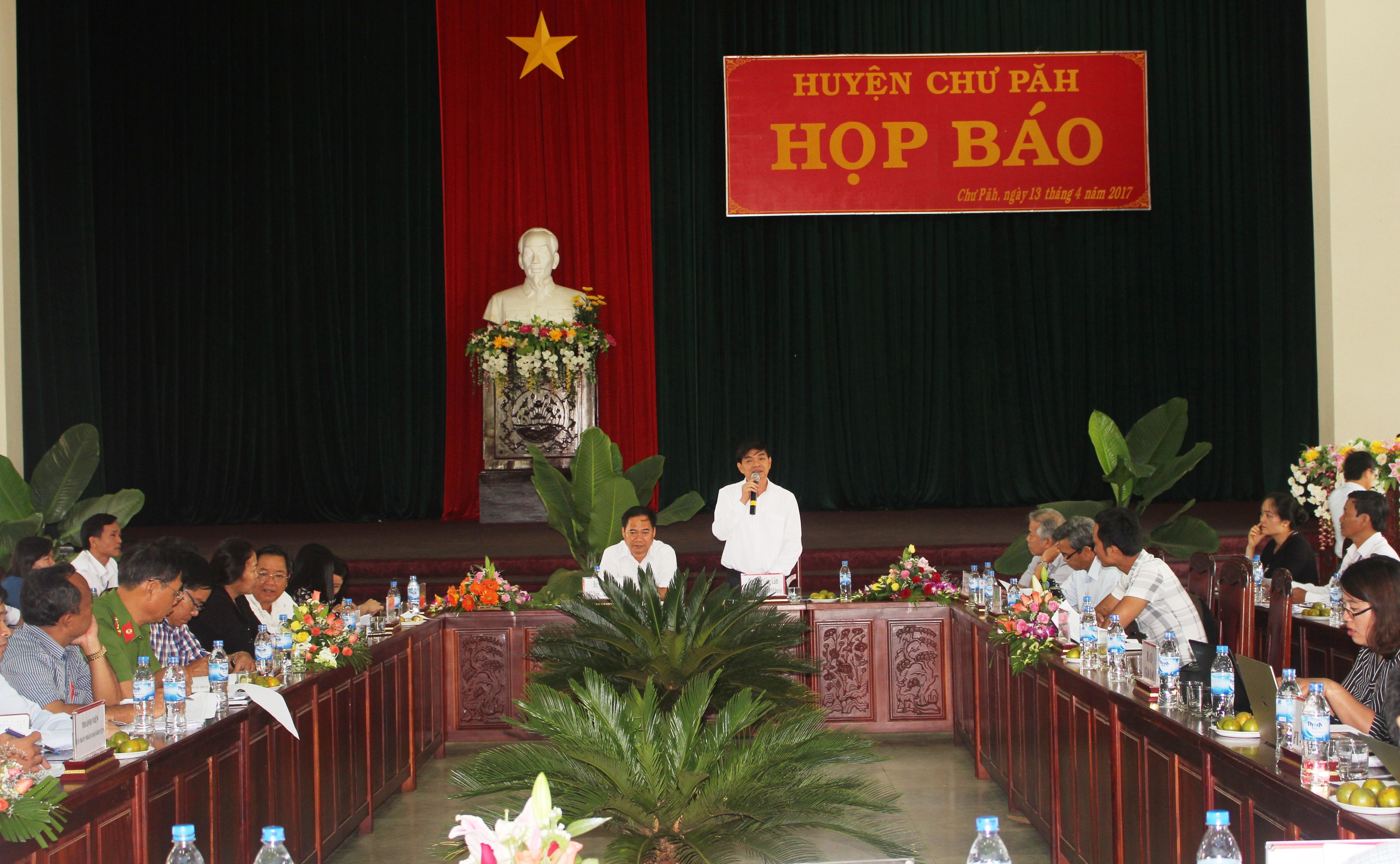 Công bố vụ để mất gỗ tang vật rồi bịa chuyện bị cướp