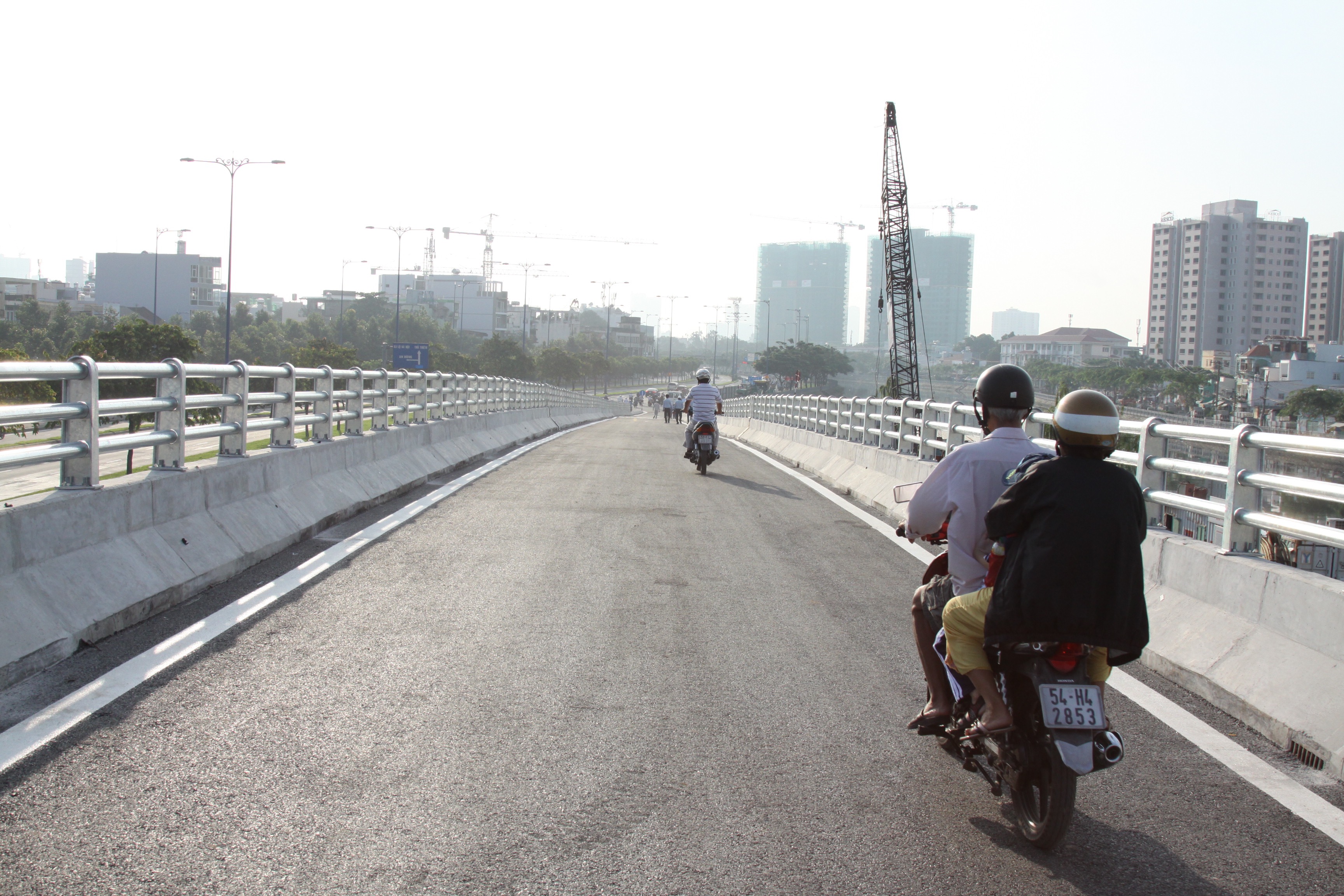 Th&ocirc;ng xe nh&aacute;nh N2 cầu Nguyễn Tri Phương - Ảnh 2.
