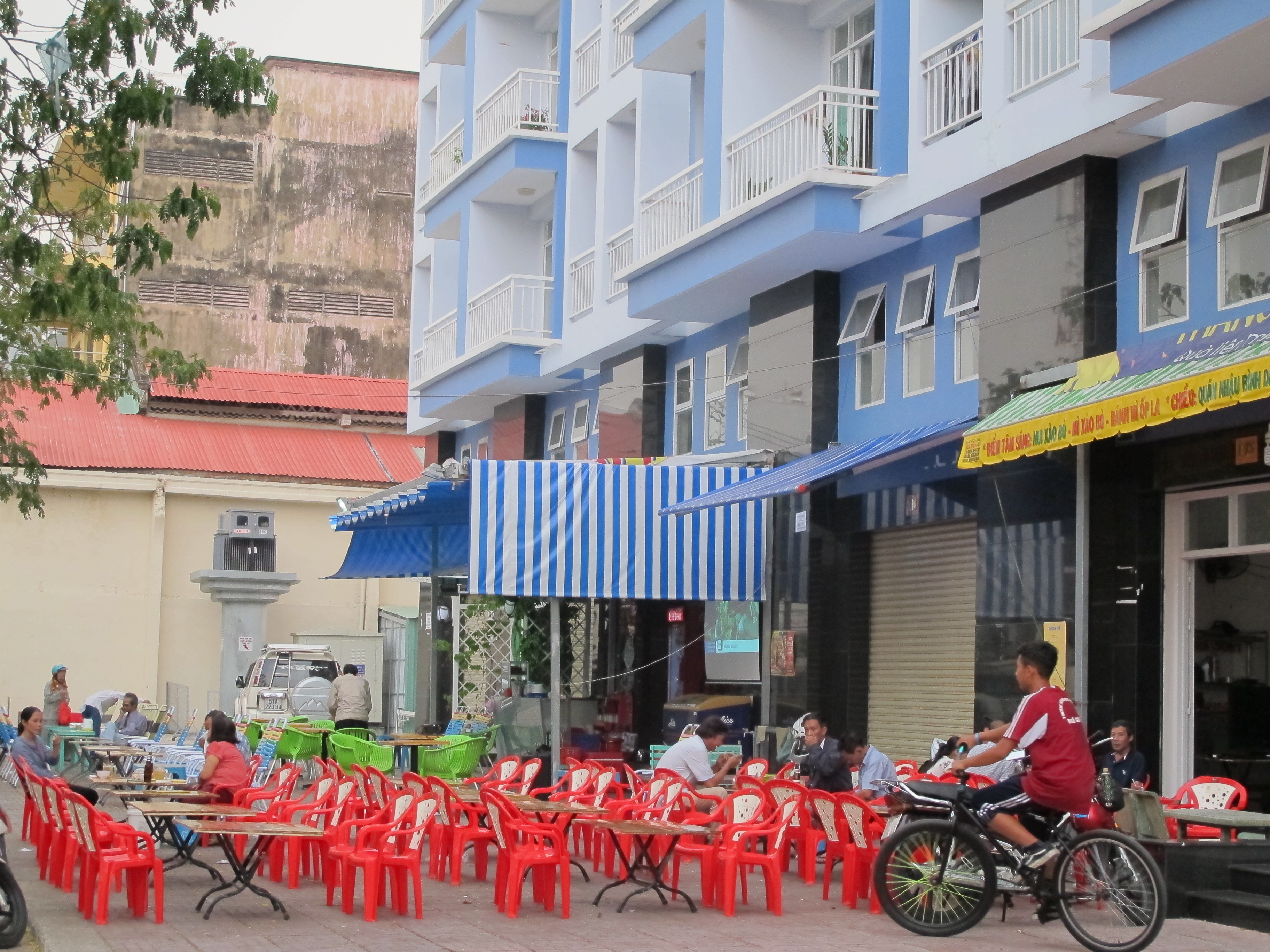 Khởi tố thiếu niên chém rớt tay đối thủ