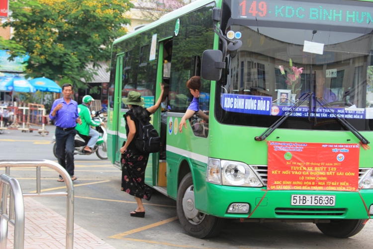 Sếp phó và 8 thuộc cấp ngành xe buýt bị đình chỉ