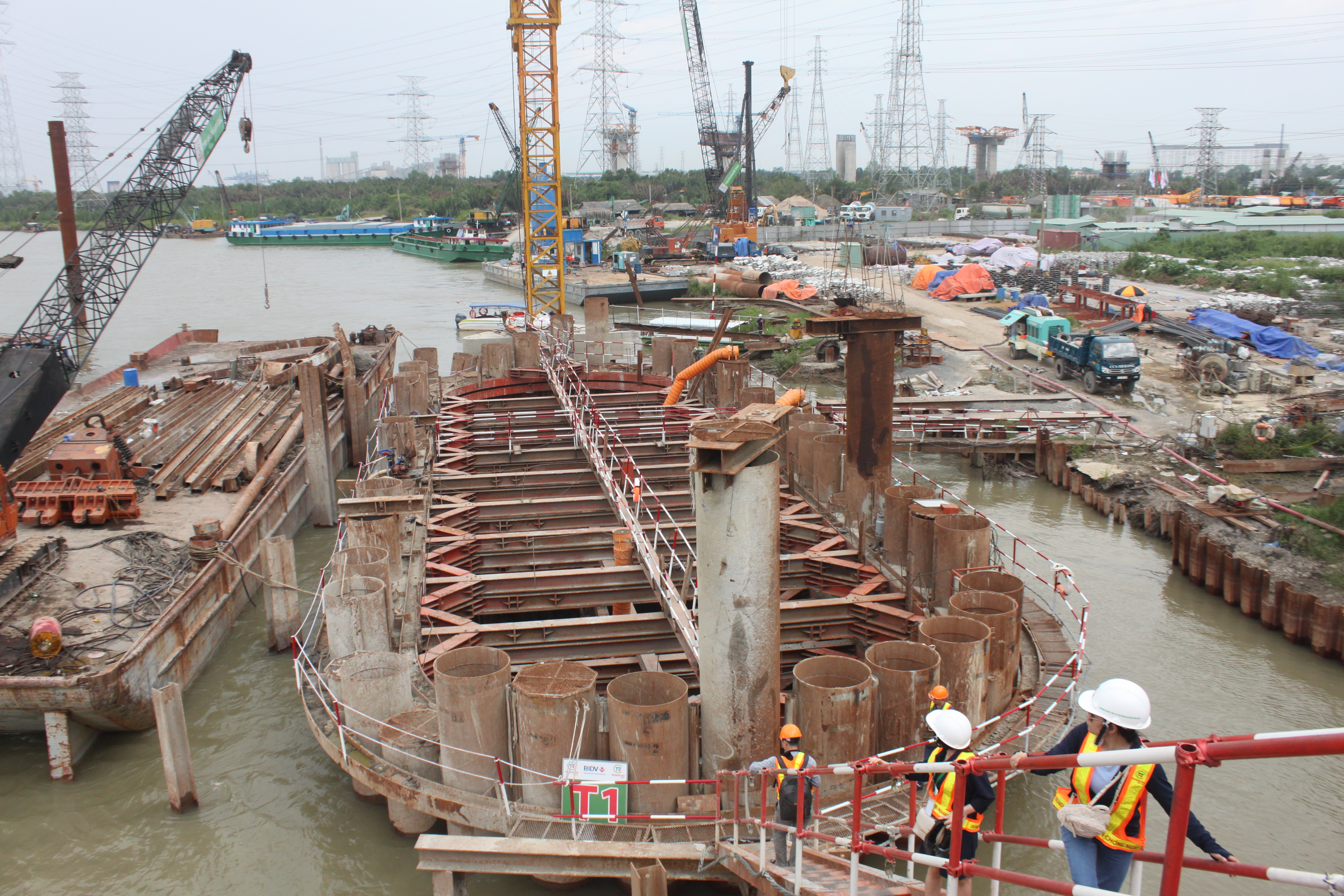Dự án chống ngập 10.000 tỉ đồng: Khó xong vào năm sau - Ảnh 2.