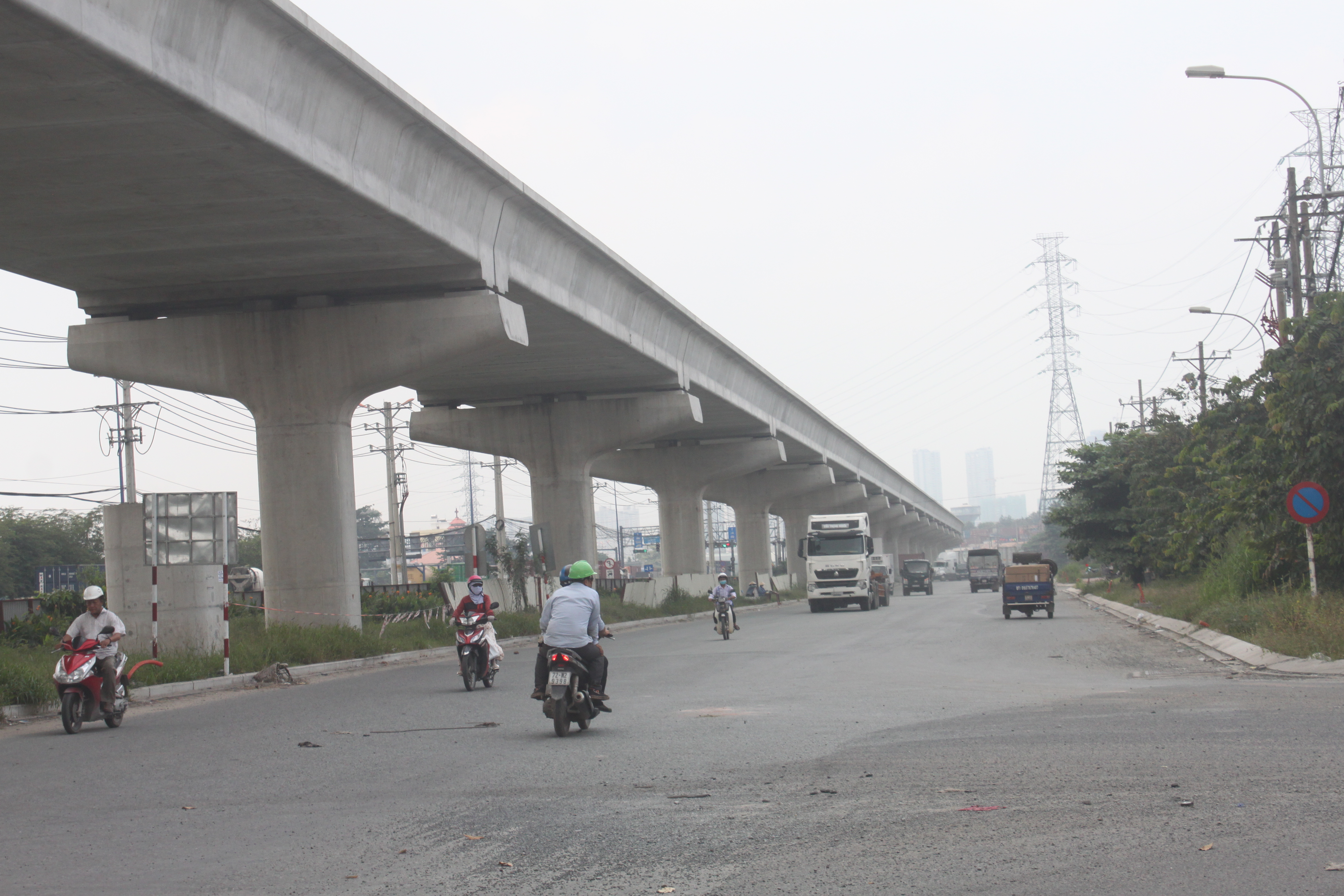 Metro ca điệp khúc... thiếu tiền, thiếu kinh nghiệm! - Ảnh 1.