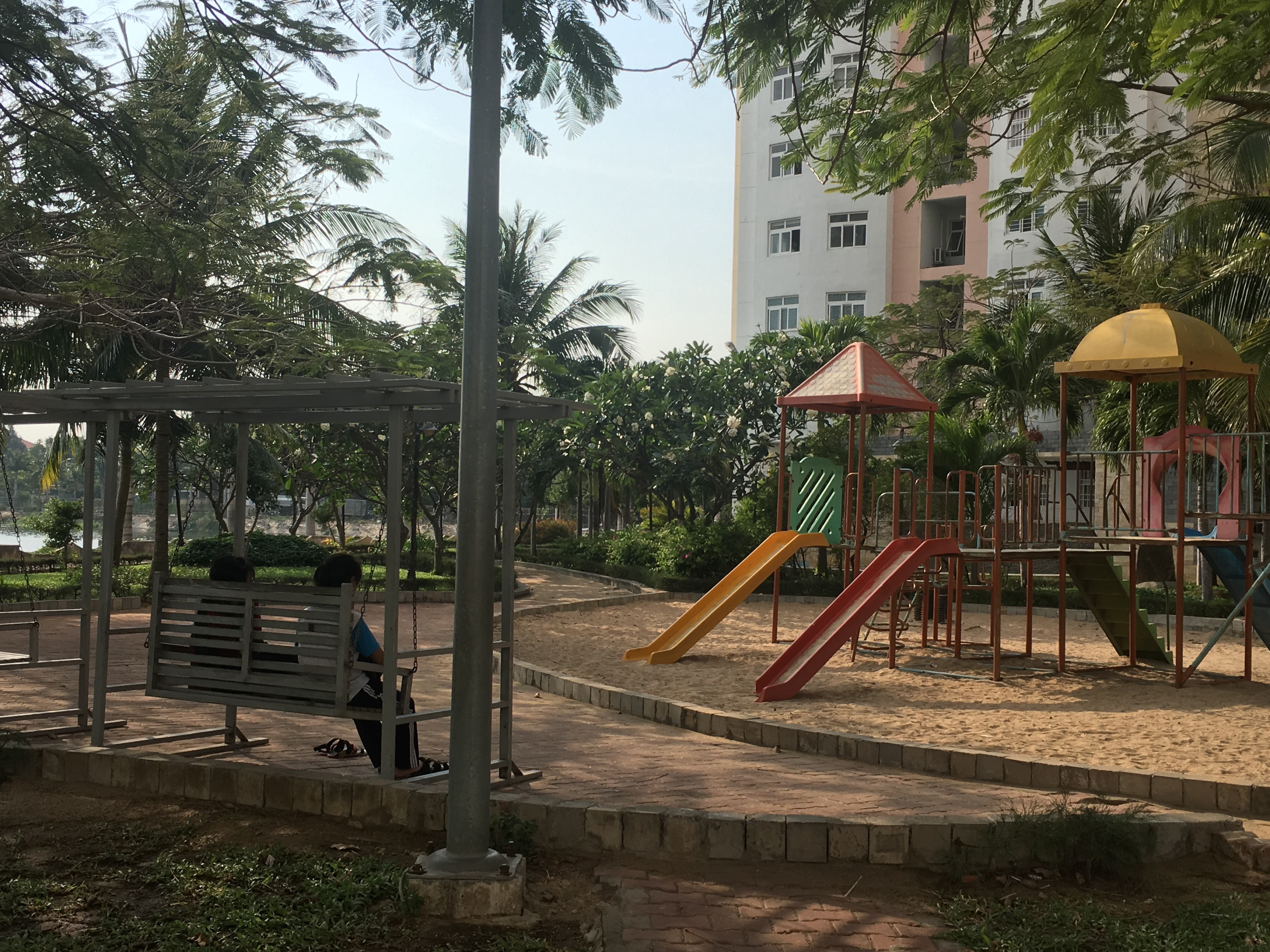 Công viên chung cư Lakeside, nơi ông Thuỷ bị tố cáo dâm ô trẻ em