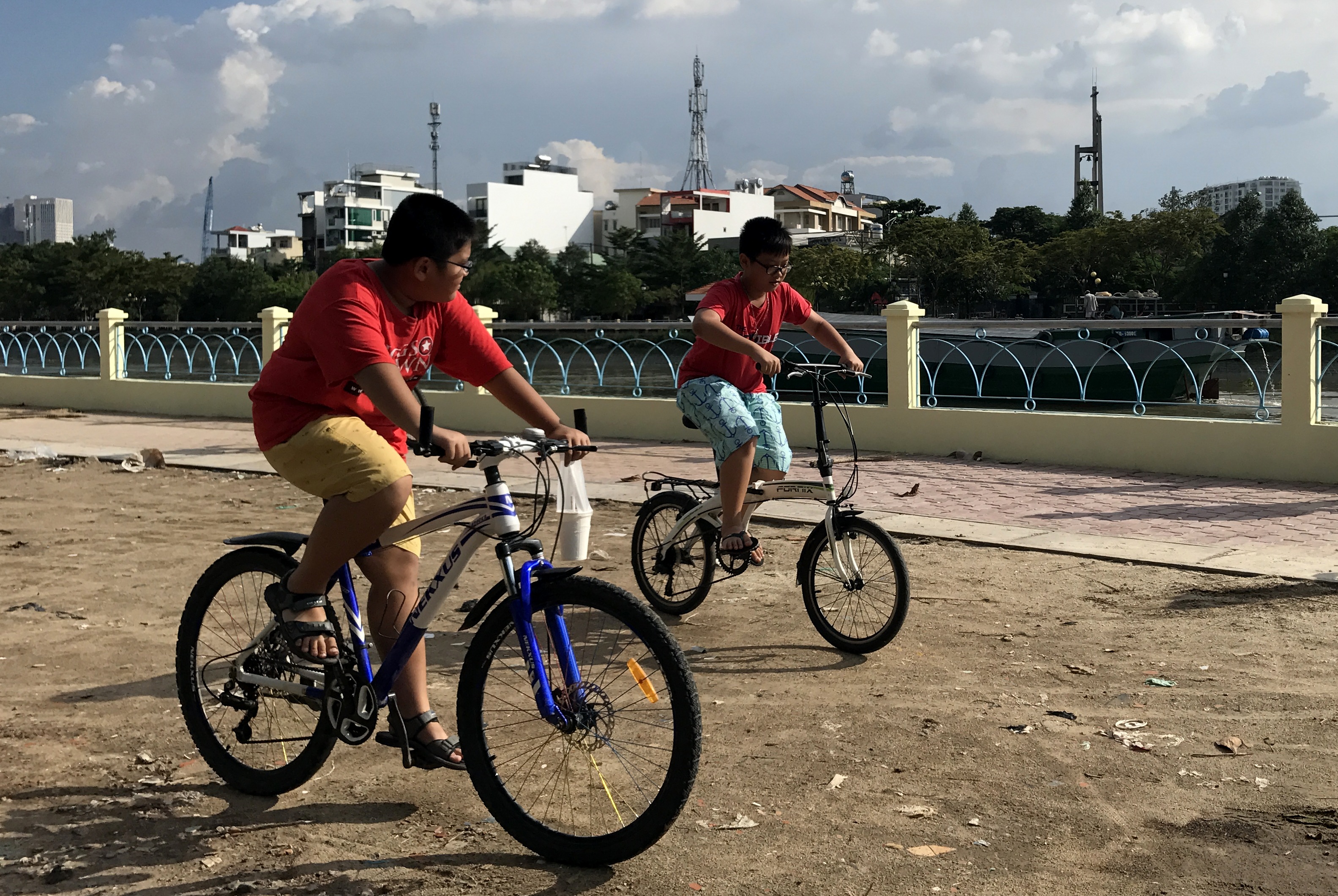 Mát mắt nhìn bờ kè chống sạt lở kênh Thanh Đa