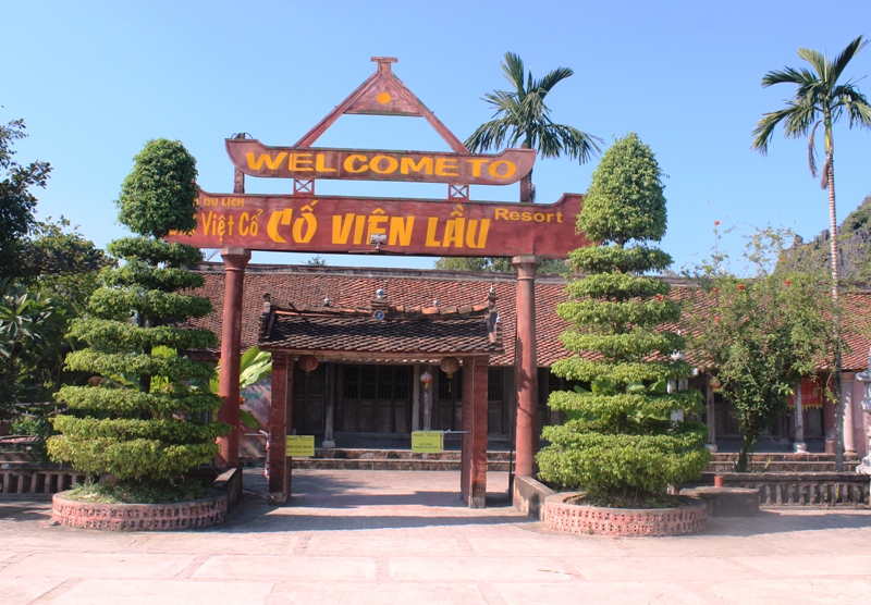 Hình ảnh làng quê Bắc Bộ hàng trăm năm trước được tái hiện tại không gian du lịch Làng Việt cổ - Cố Viên Lầu