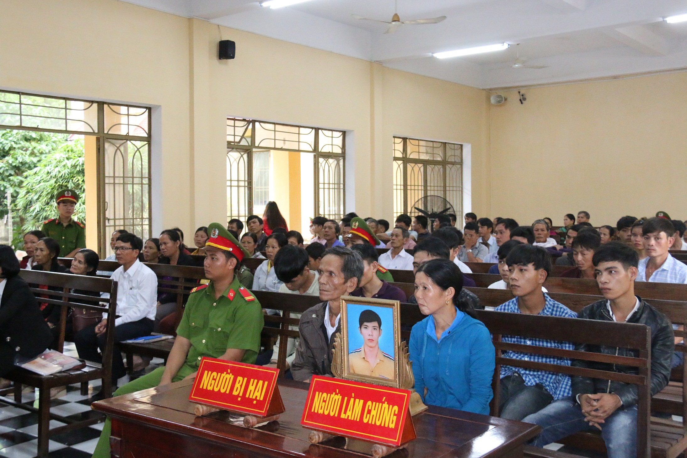 Thanh niên 2 xã đuổi đánh nhau khiến 1 người mất mạng